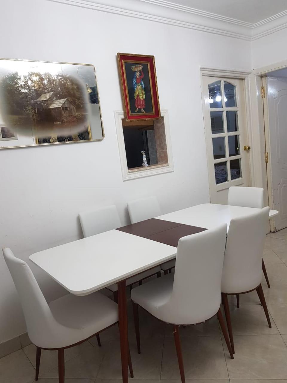 Fabulous Apartment in Sheraton Heliopolis ,5 minutes from Cairo Airport