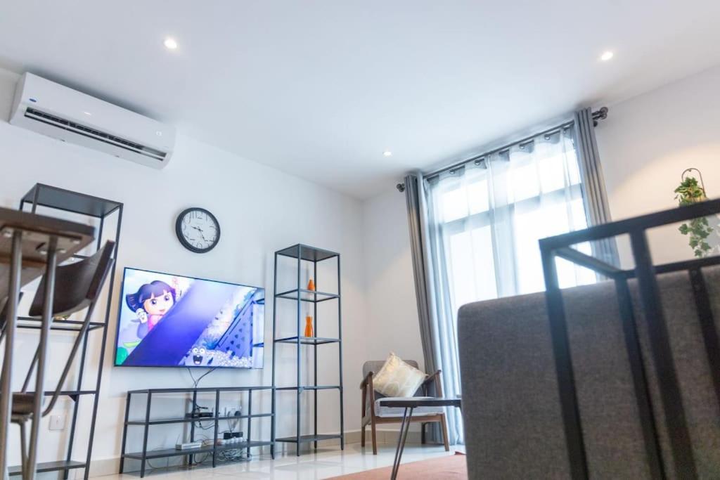 Lifestyle Apartment in Cantonments view 2