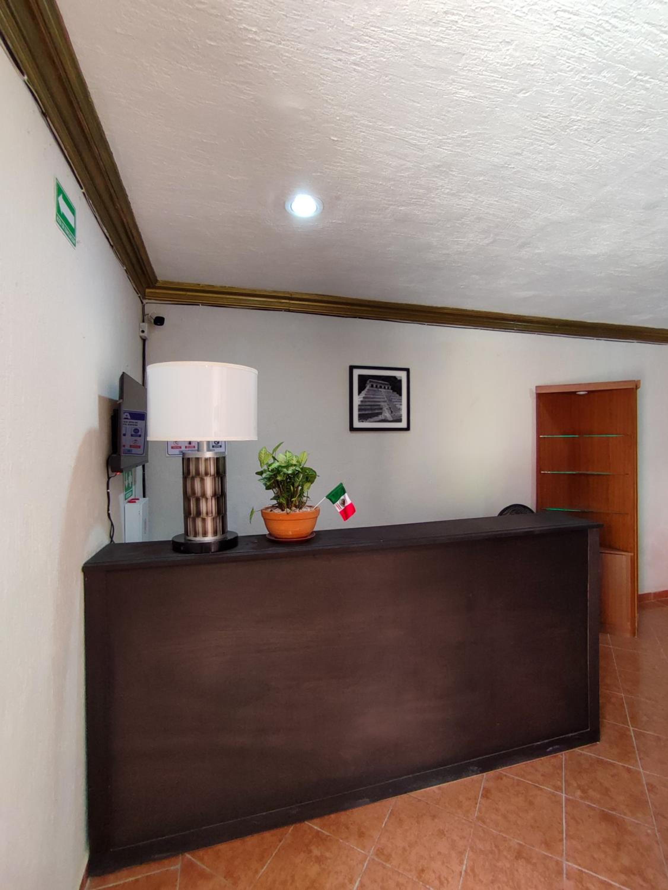 Hostal Ixchel - AC, WiFi & Tours in Valladolid Downtown view 4