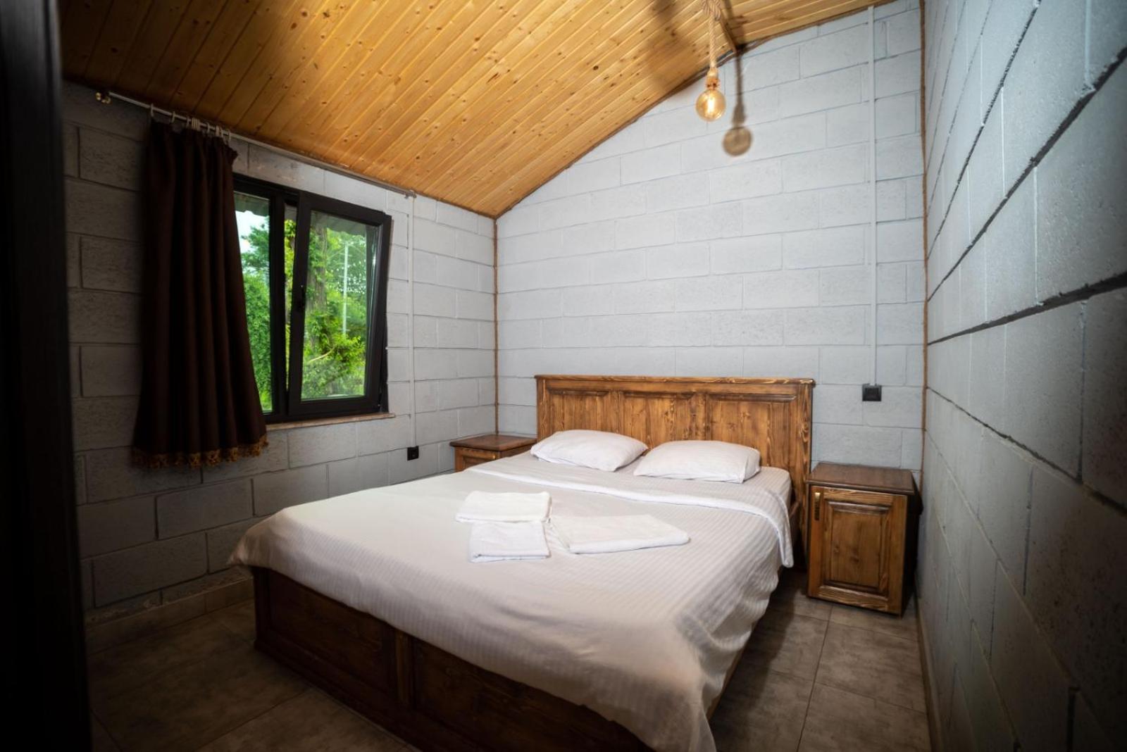 Arevik Resort Cottages