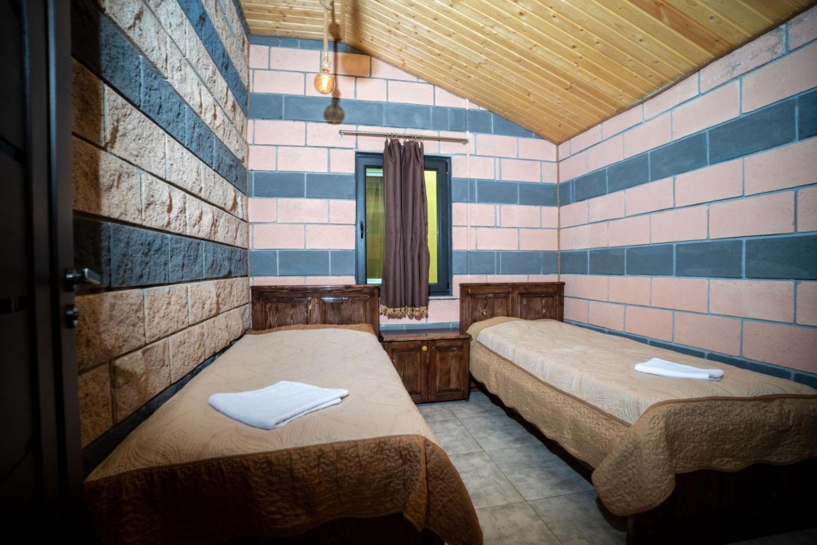 Arevik Resort Cottages