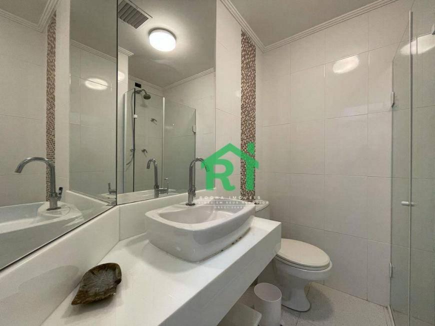 Apartamento dois dormitórios Praia das Pitangueiras