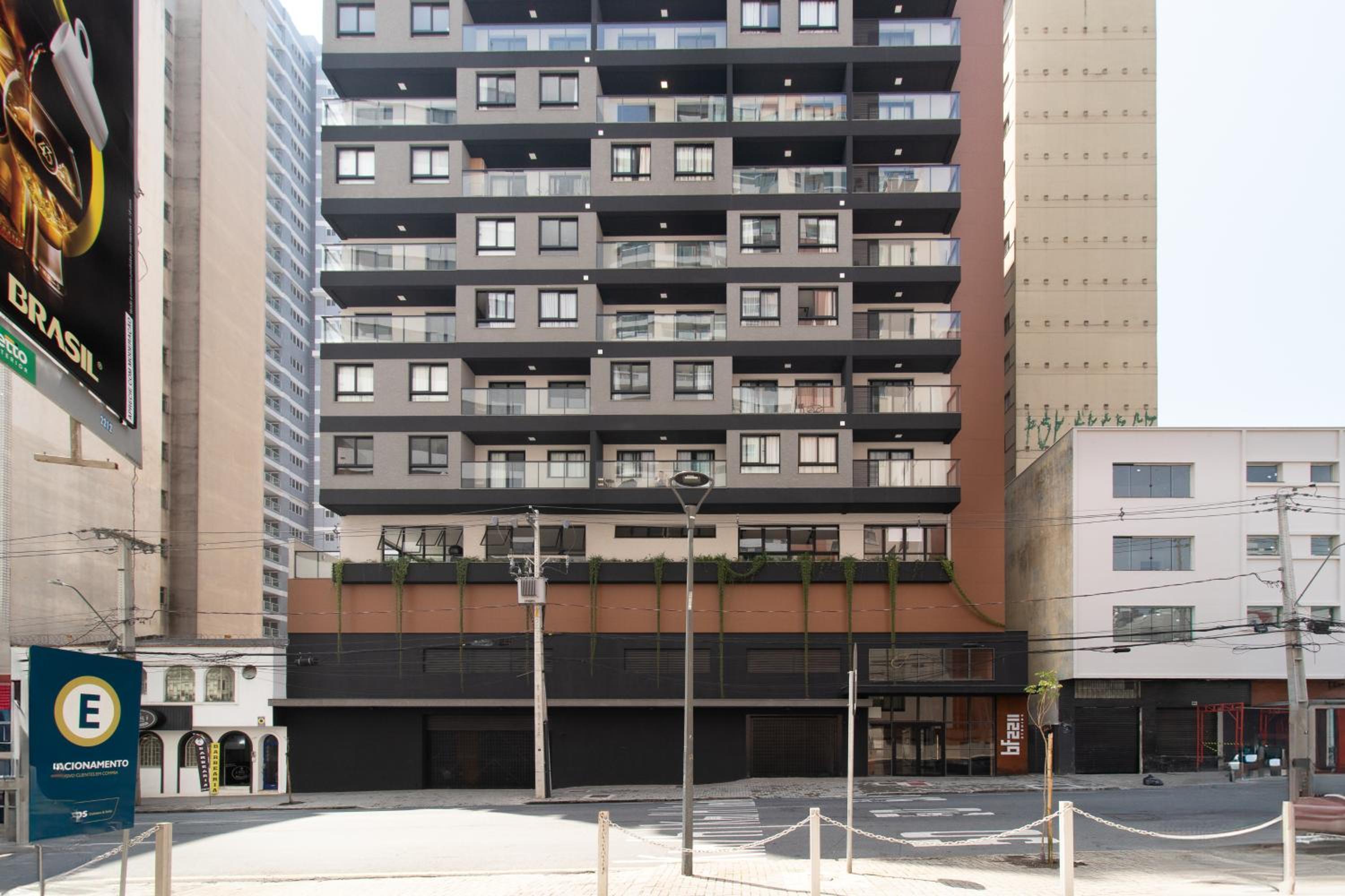 Luxuoso Studio BF - CWB Central
