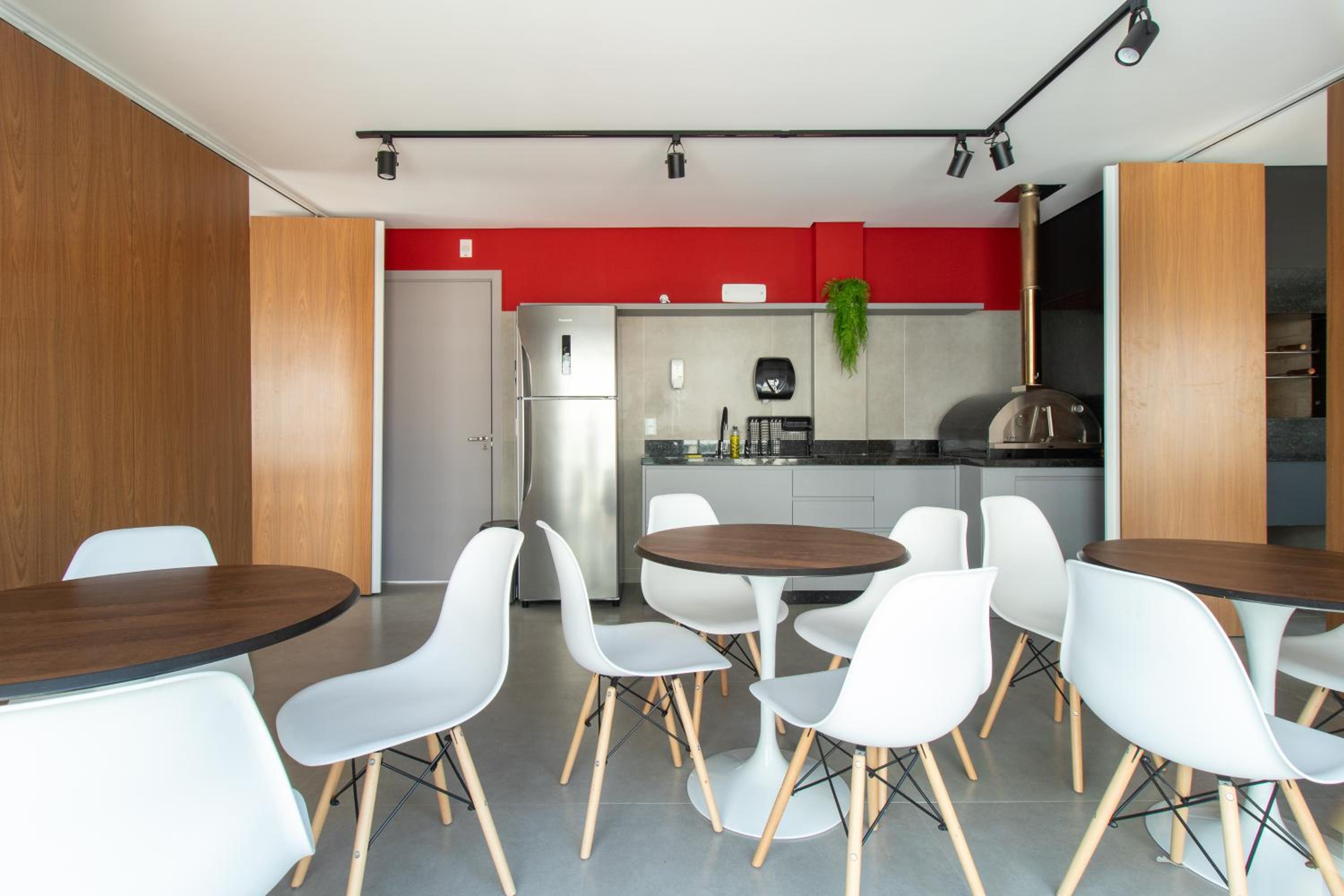 Luxuoso Studio BF - CWB Central