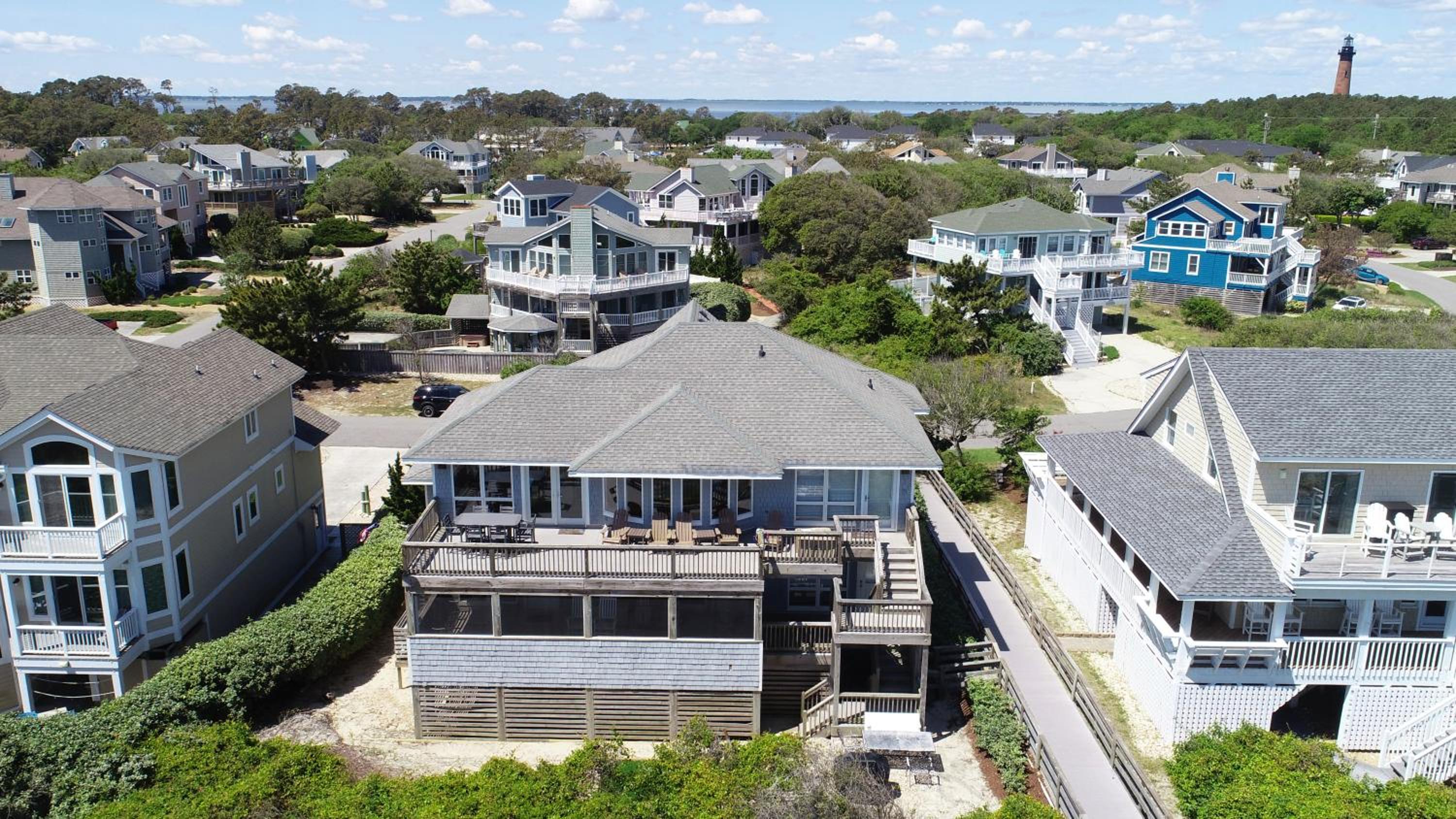 Ocean Views, Den, Community Pools, Close to Beach access, 103, Brigadune-Oceanfront view 3