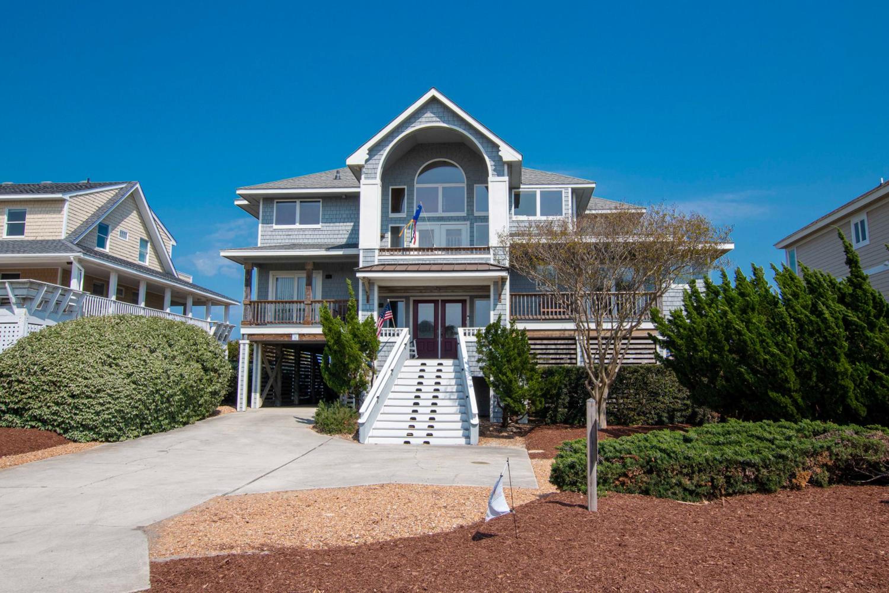 Ocean Views, Den, Community Pools, Close to Beach access, 103, Brigadune-Oceanfront view 5