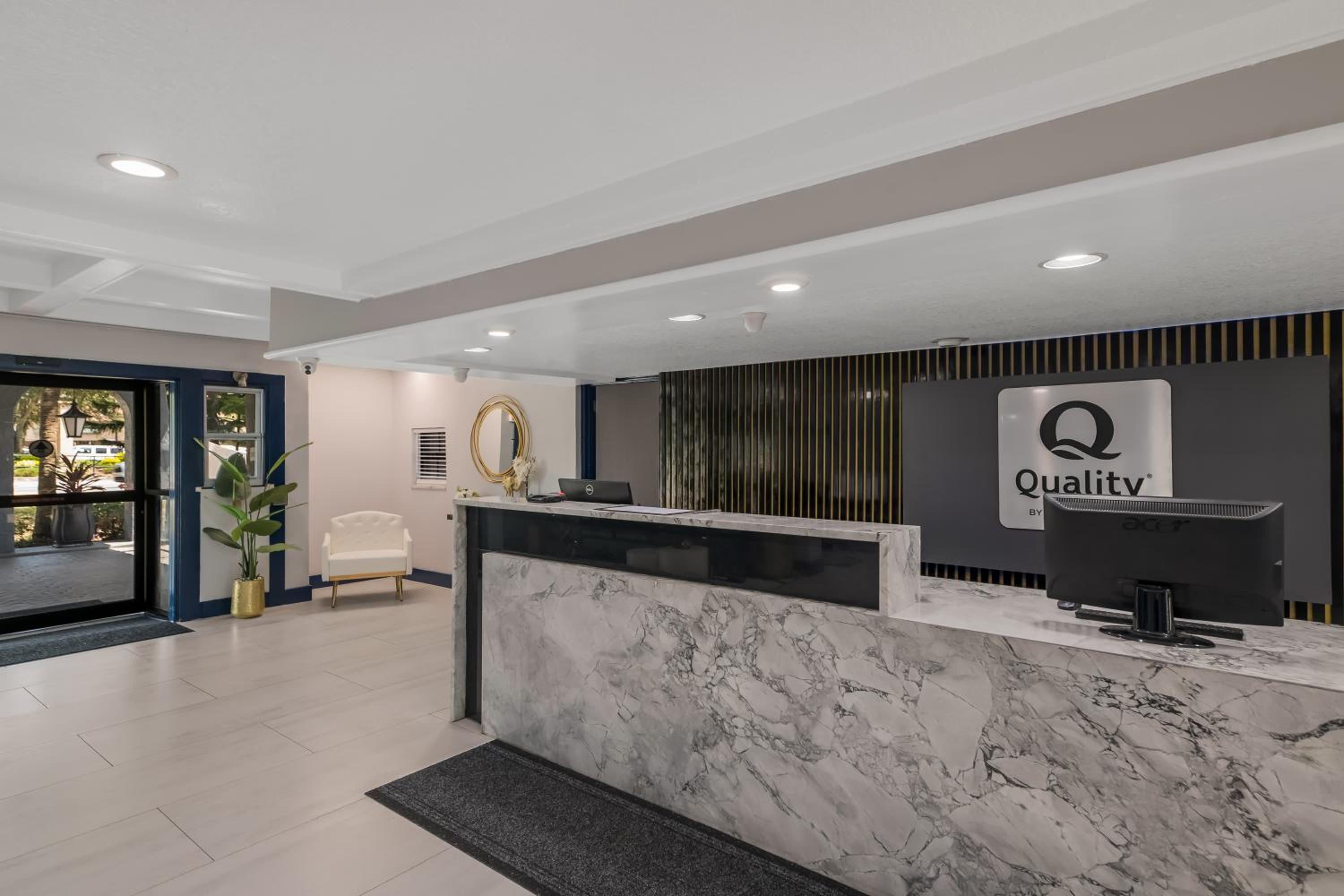 Orlando Vacations - Quality Inn  Suites Altamonte Springs Orlando-North - Property Image 1