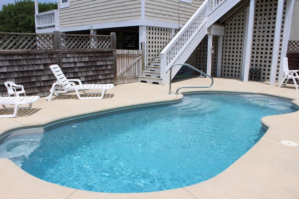 Oceanside, Pool table, Priv Pool, Hot Tub, Community Amenities, 1, Ship's Chandler view 5