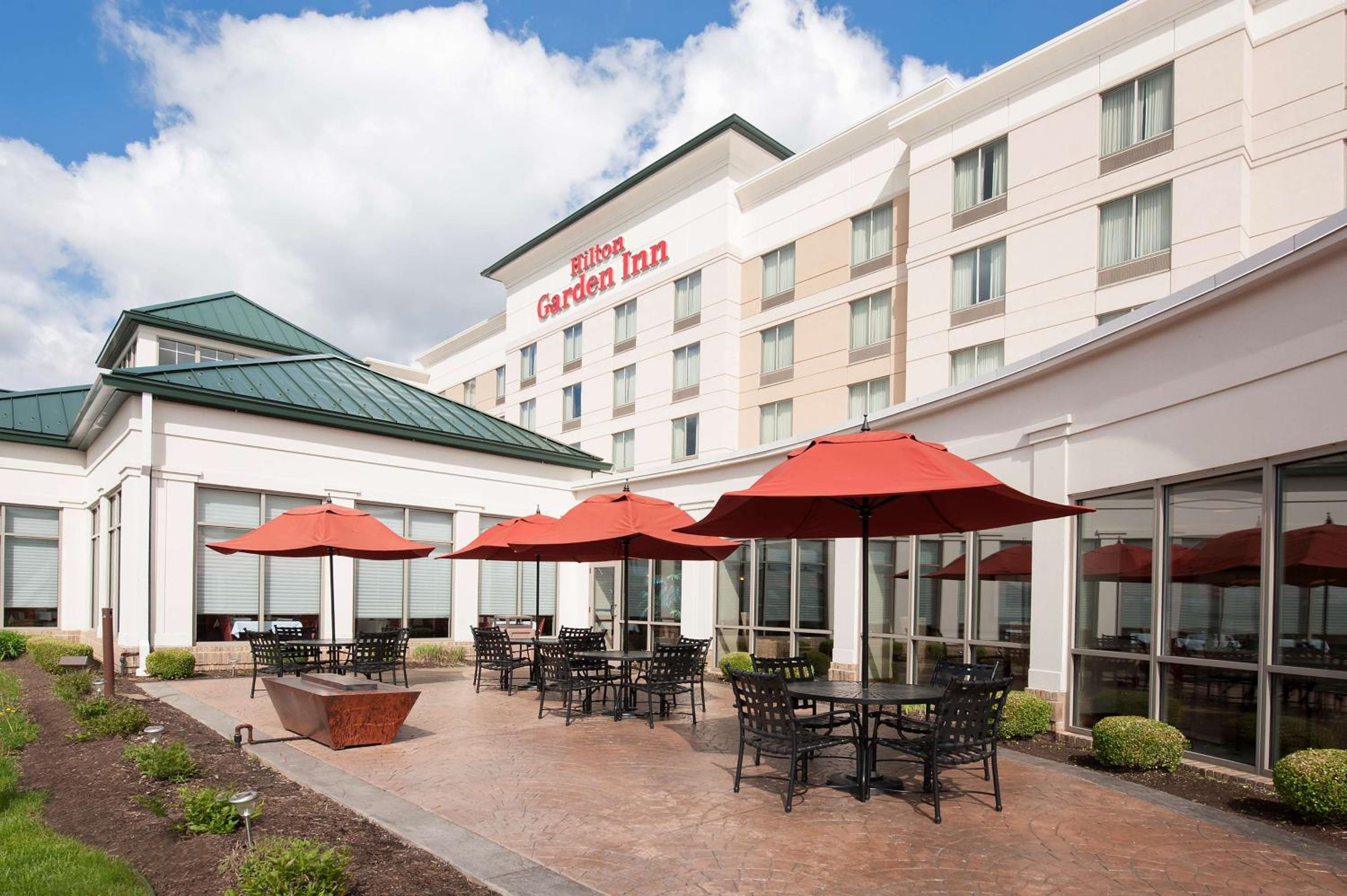 Seymour Vacations - Hilton Garden Inn Columbus Edinburgh - Property Image 1