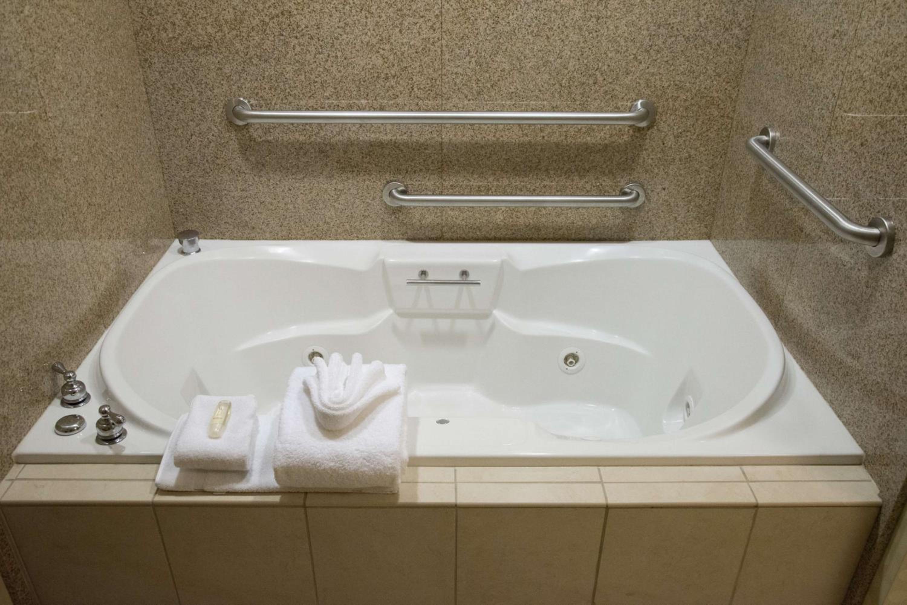 Laramie Vacations - Hilton Garden Inn Laramie - Property Image 11