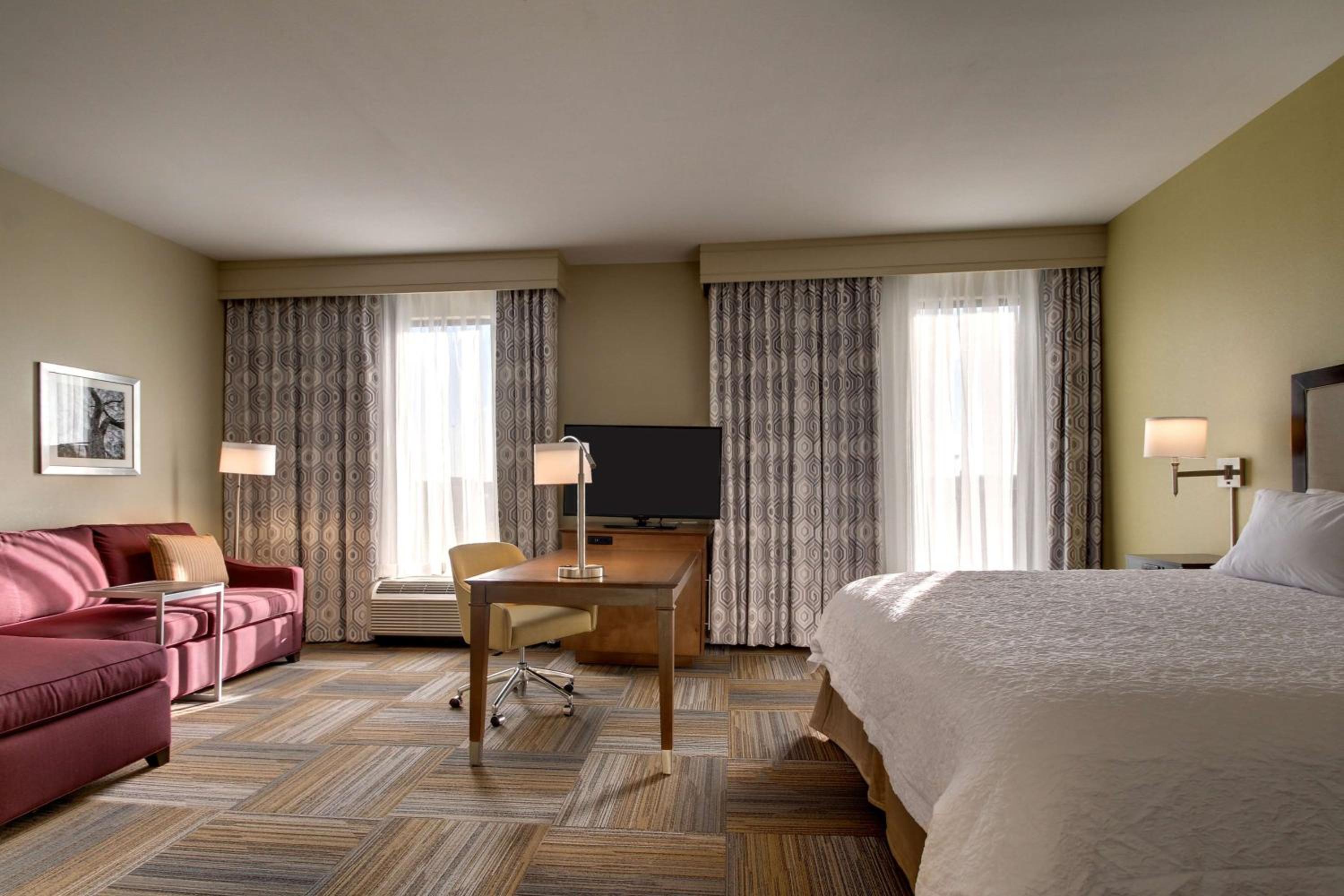 Cordele Vacations - Hampton Inn  Suites Cordele - Property Image 6