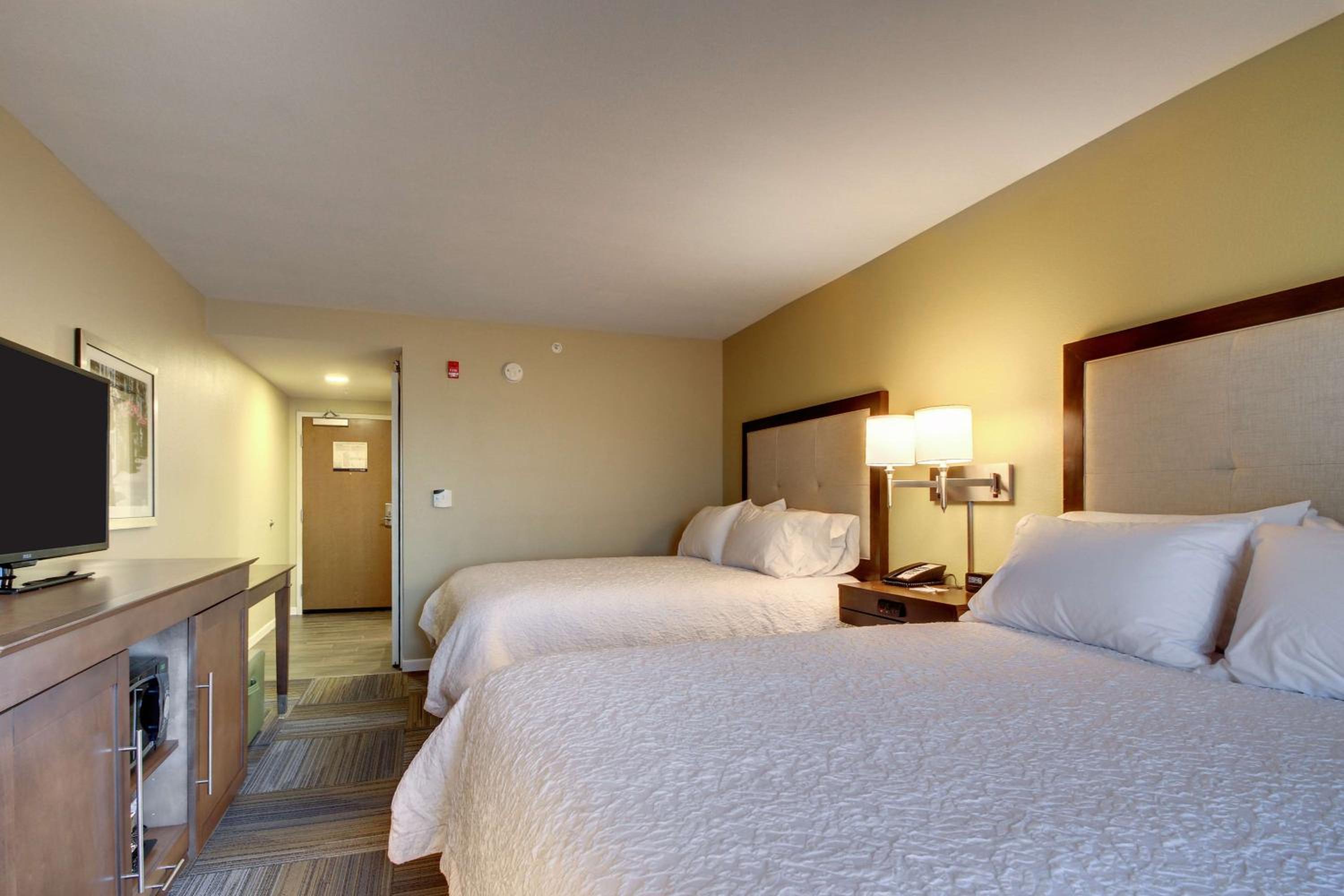 Cordele Vacations - Hampton Inn  Suites Cordele - Property Image 1