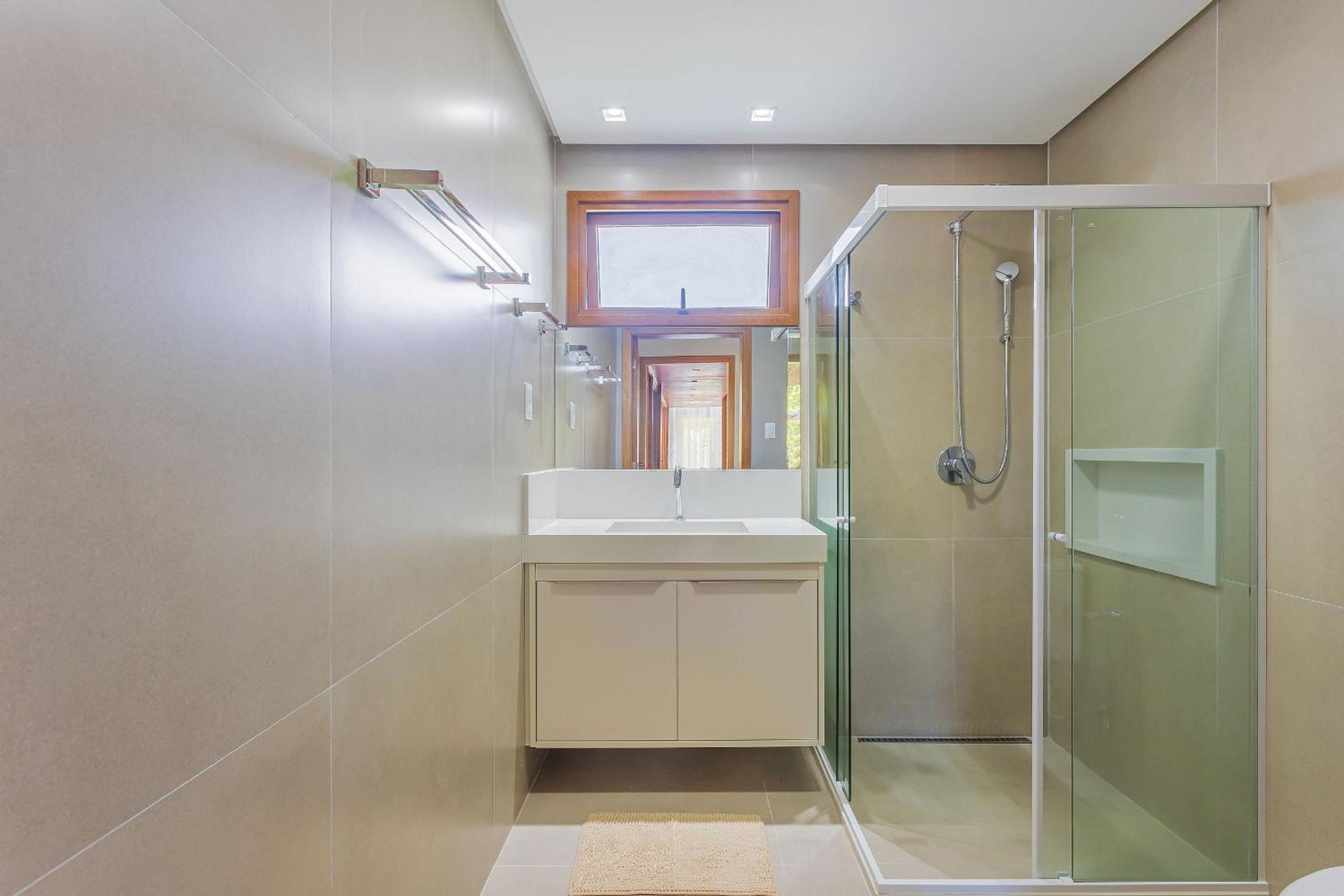 PF16 Casa Alto Padrão 5 Suites - Praia Bella, with exclusive access to the beach!