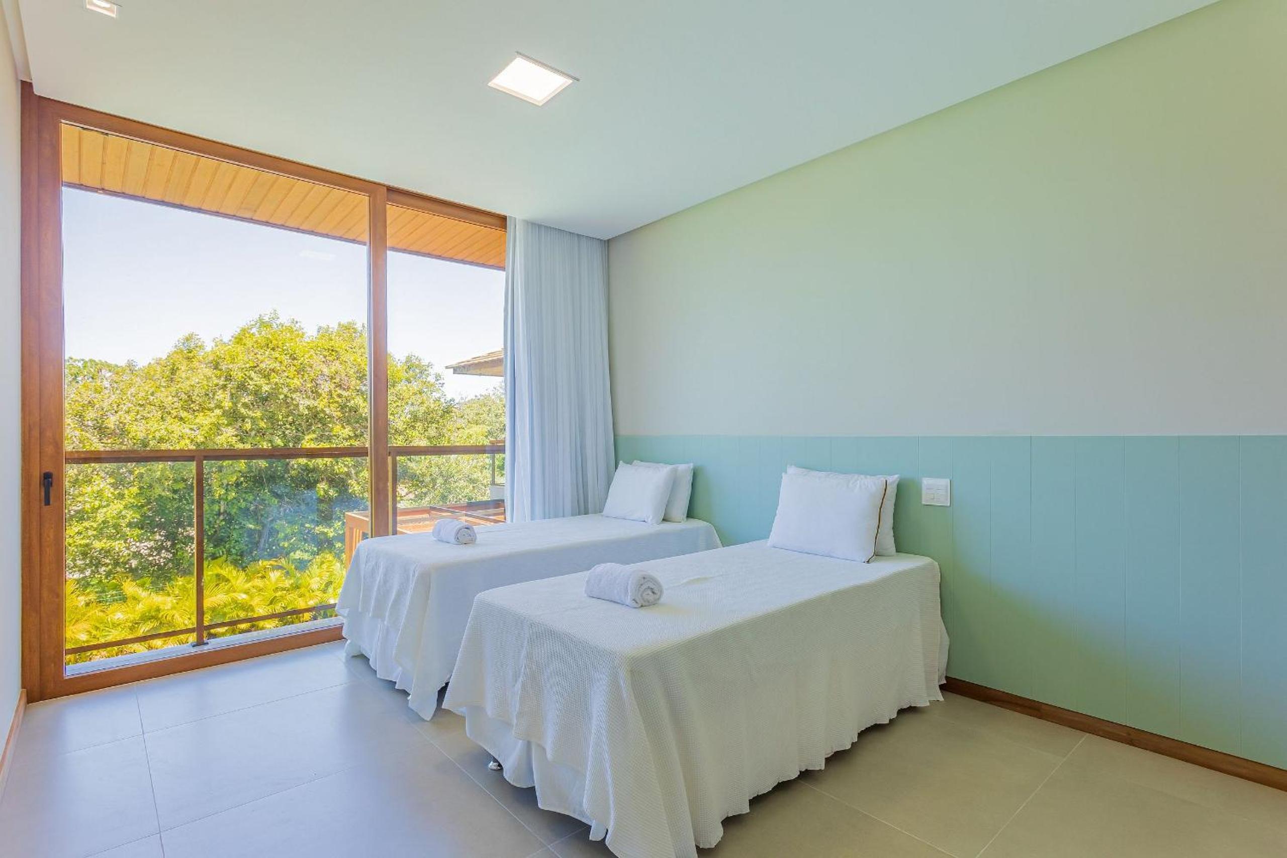 PF16 Casa Alto Padrão 5 Suites - Praia Bella, with exclusive access to the beach!