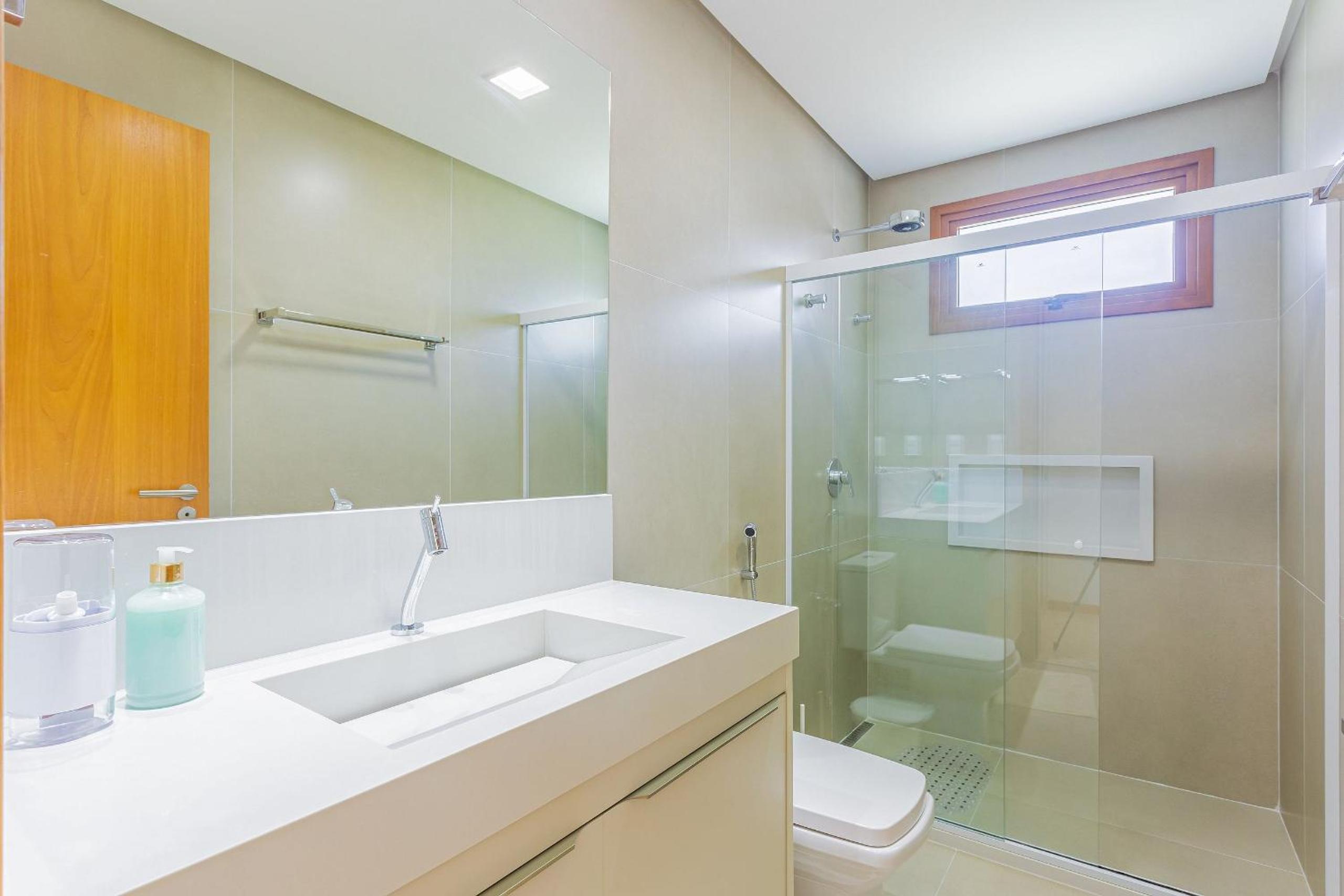 PF16 Casa Alto Padrão 5 Suites - Praia Bella, with exclusive access to the beach!
