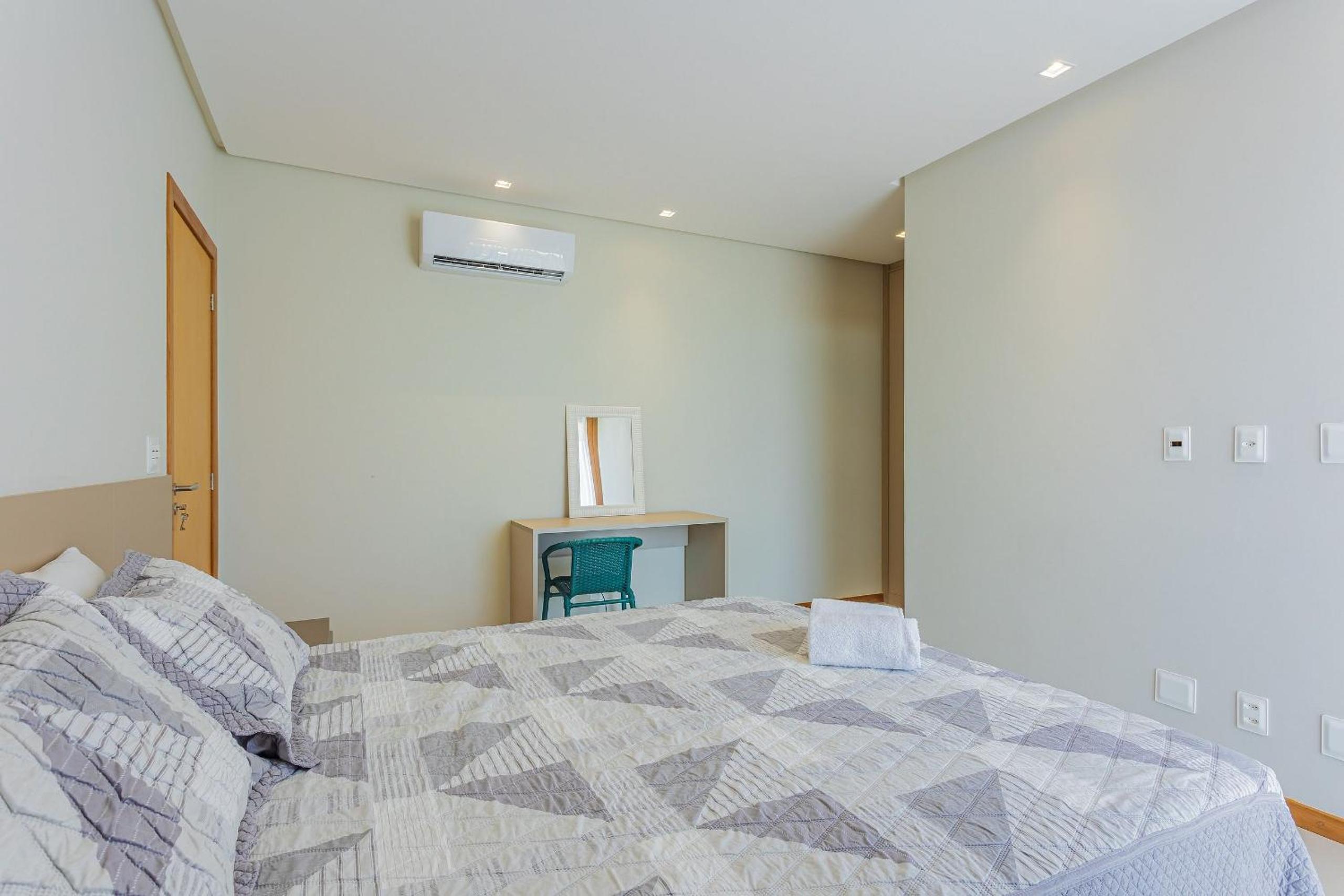 PF16 Casa Alto Padrão 5 Suites - Praia Bella, with exclusive access to the beach!