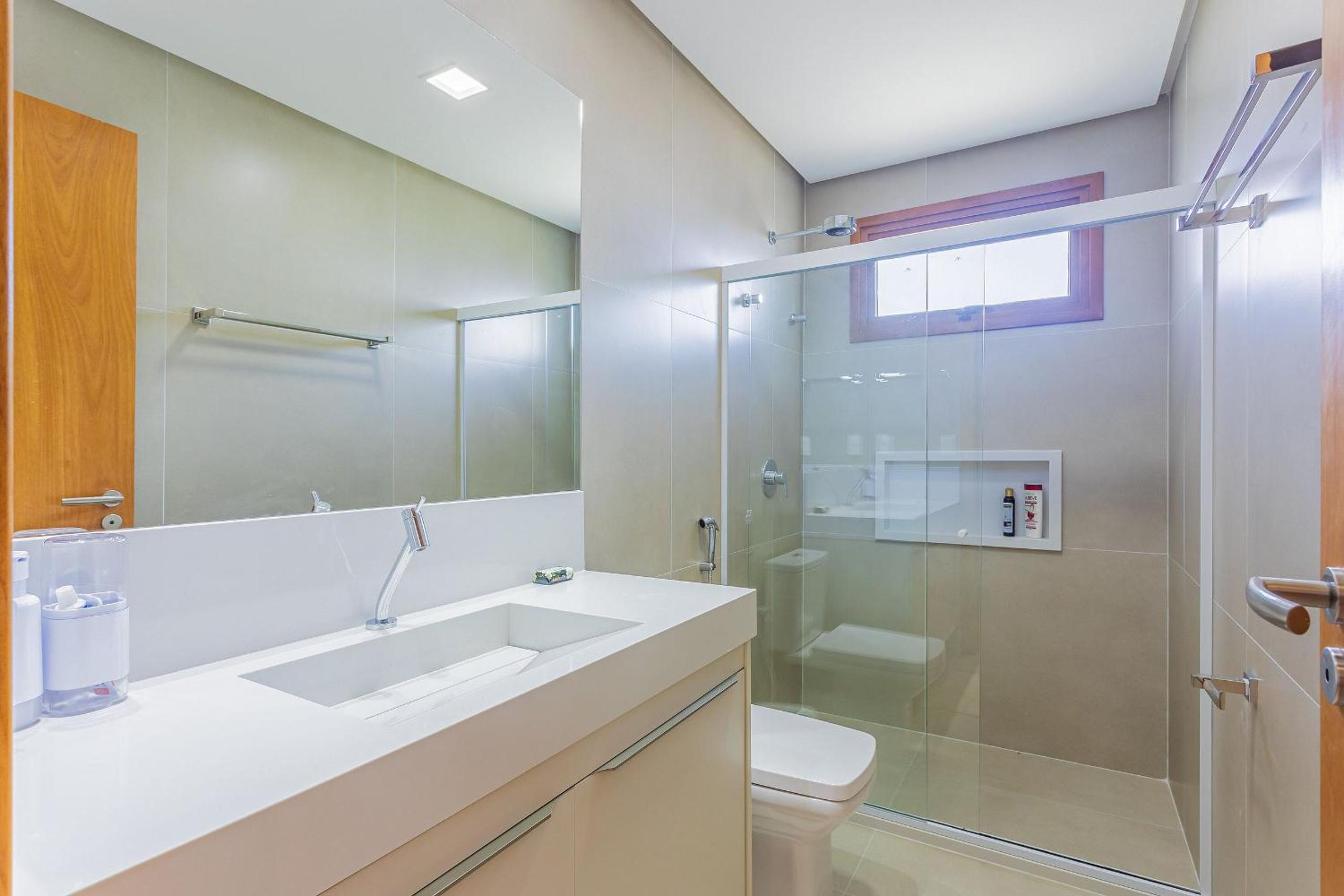 PF16 Casa Alto Padrão 5 Suites - Praia Bella, with exclusive access to the beach!