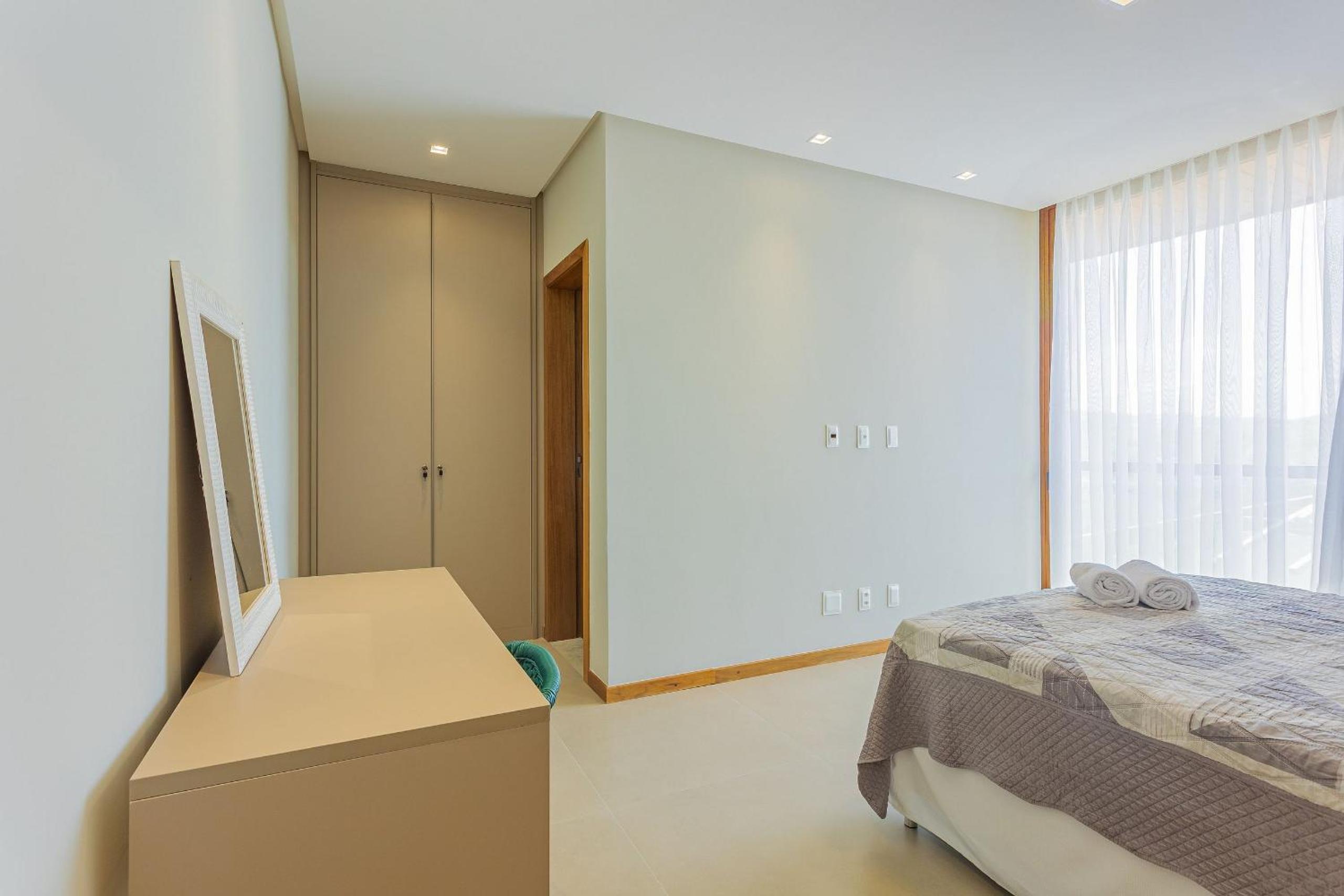 PF16 Casa Alto Padrão 5 Suites - Praia Bella, with exclusive access to the beach!