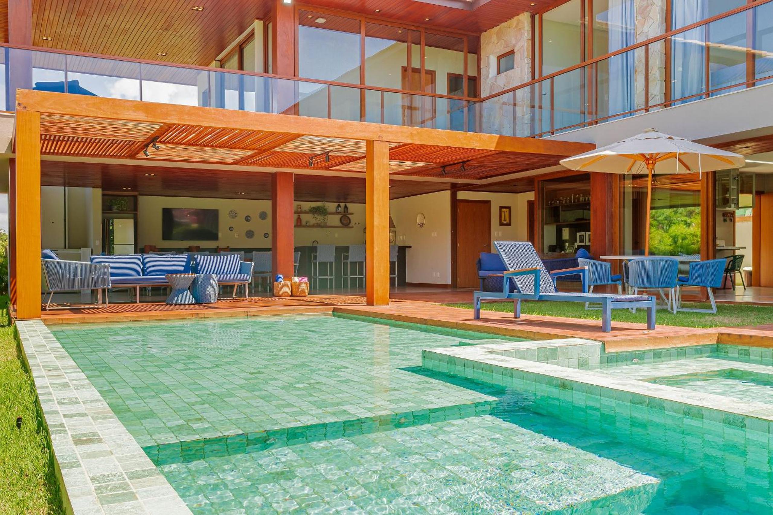 PF16 Casa Alto Padrão 5 Suites - Praia Bella, with exclusive access to the beach!