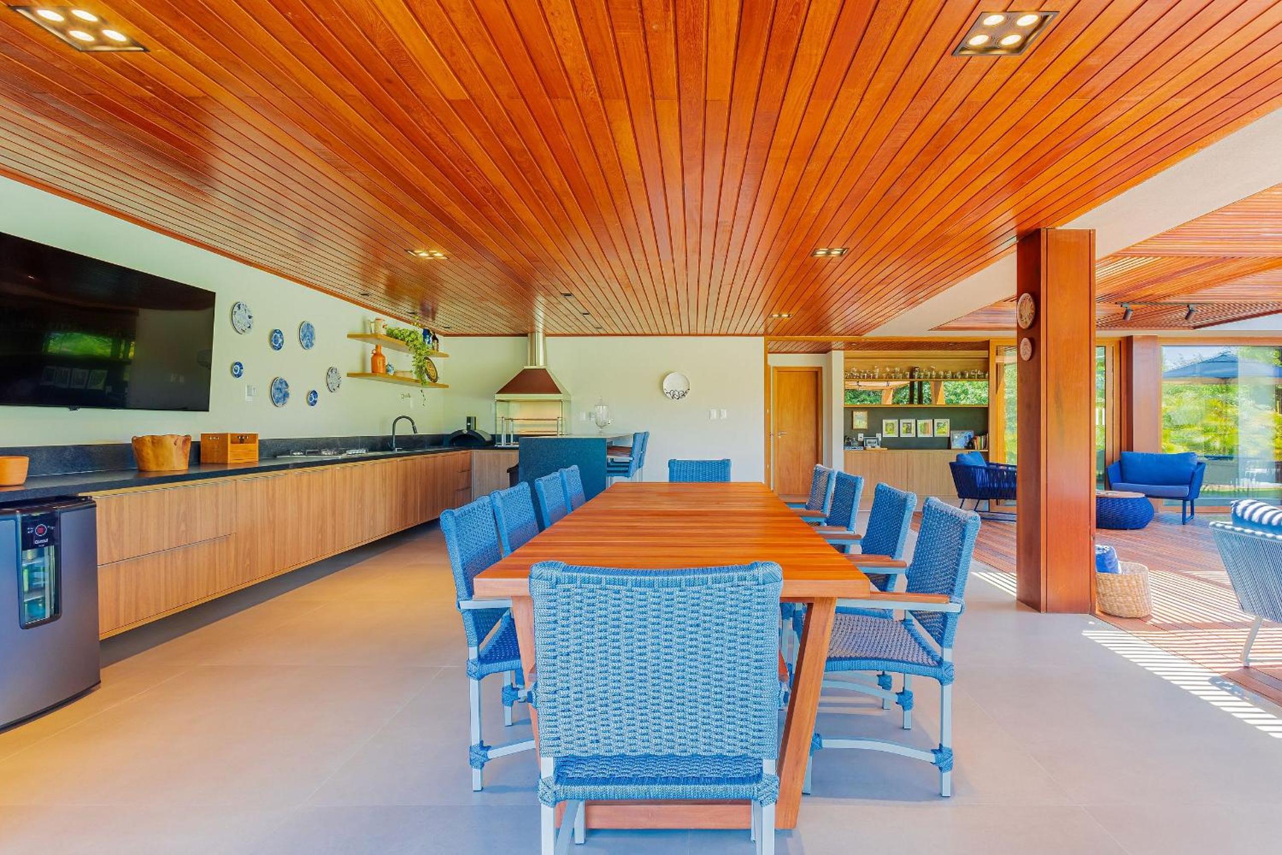 PF16 Casa Alto Padrão 5 Suites - Praia Bella, with exclusive access to the beach!