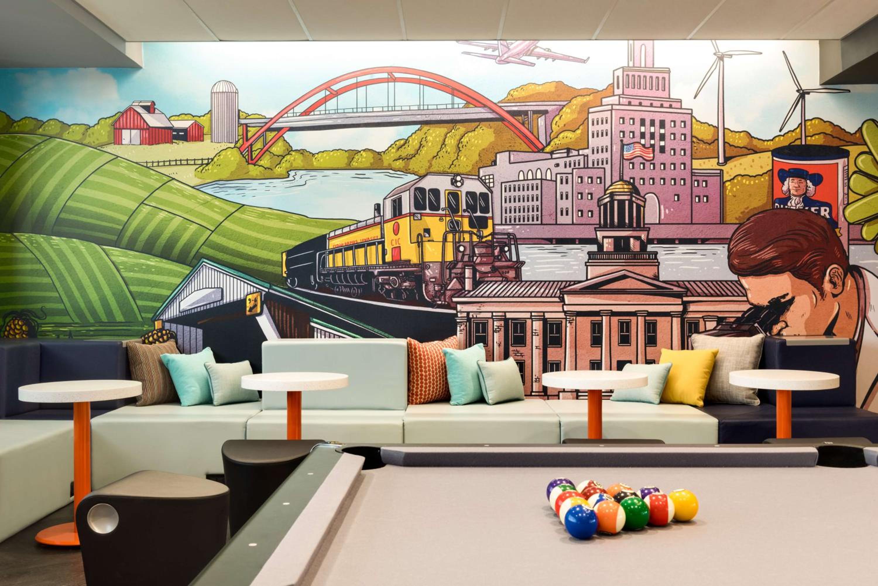 Cedar Rapids Vacations - Tru By Hilton Cedar Rapids Westdale - Property Image 3