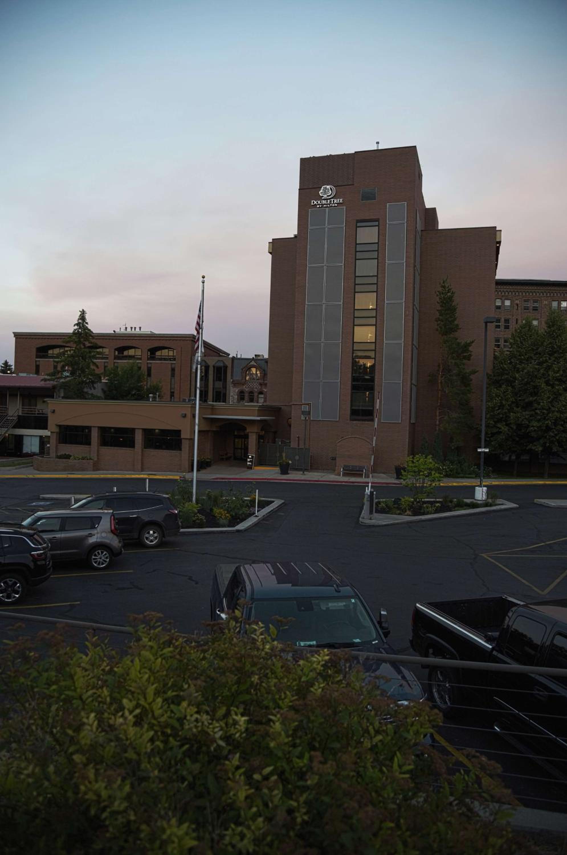 Helena Vacations - Doubletree By Hilton Helena Downtown - Property Image 1