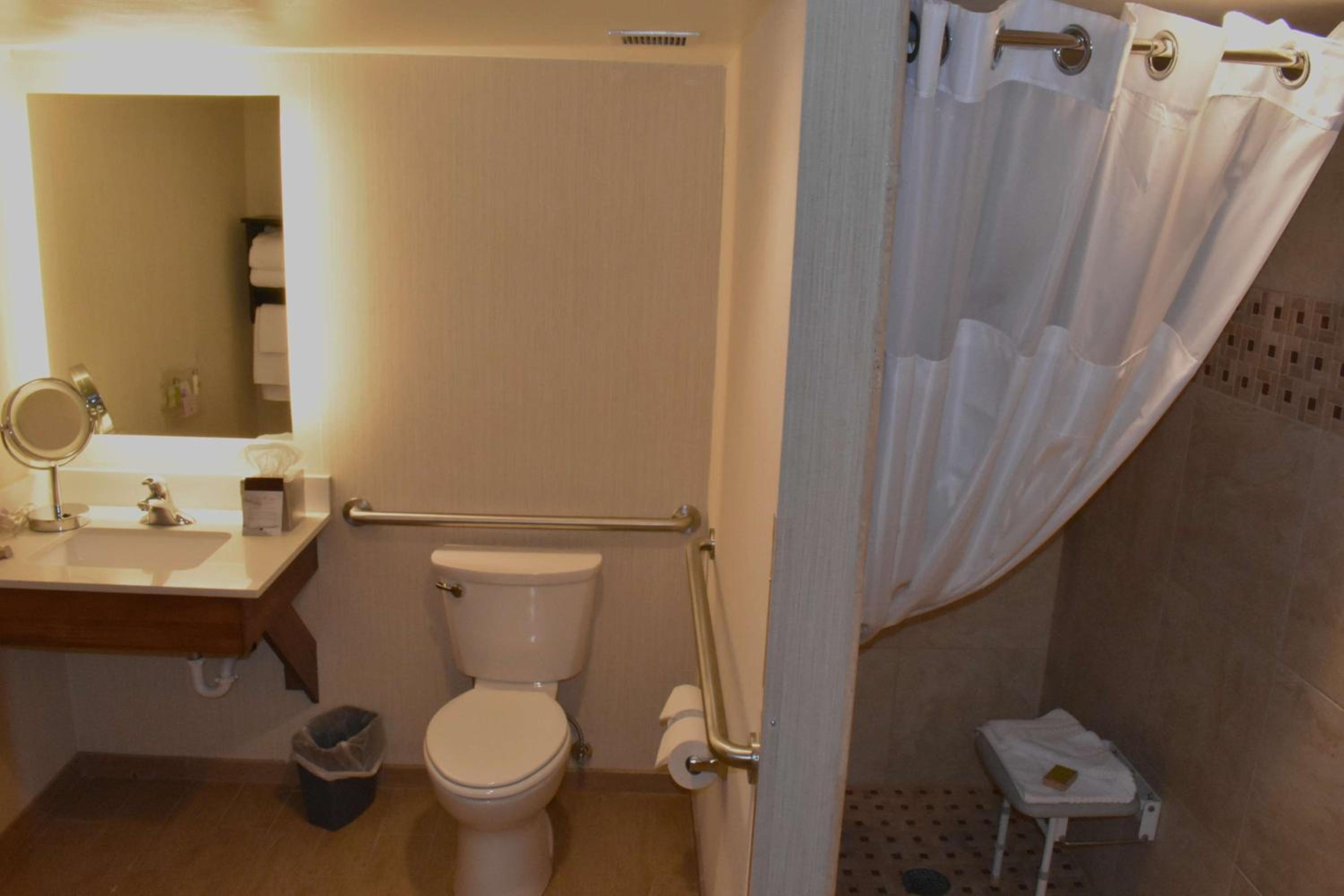 Helena Vacations - Doubletree By Hilton Helena Downtown - Property Image 10