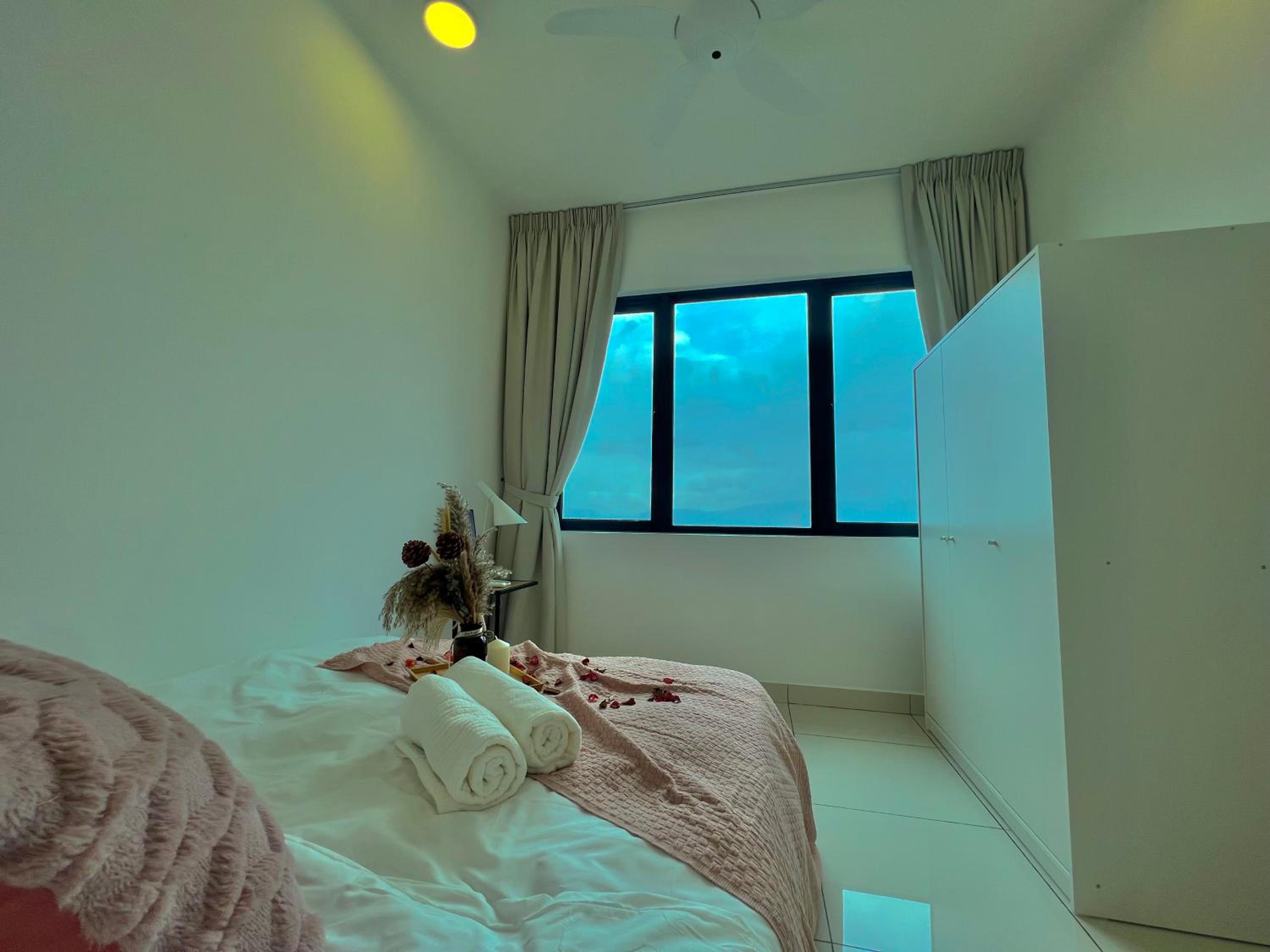KLCC Mrt Lrt Premium Homestay 11 Pax
