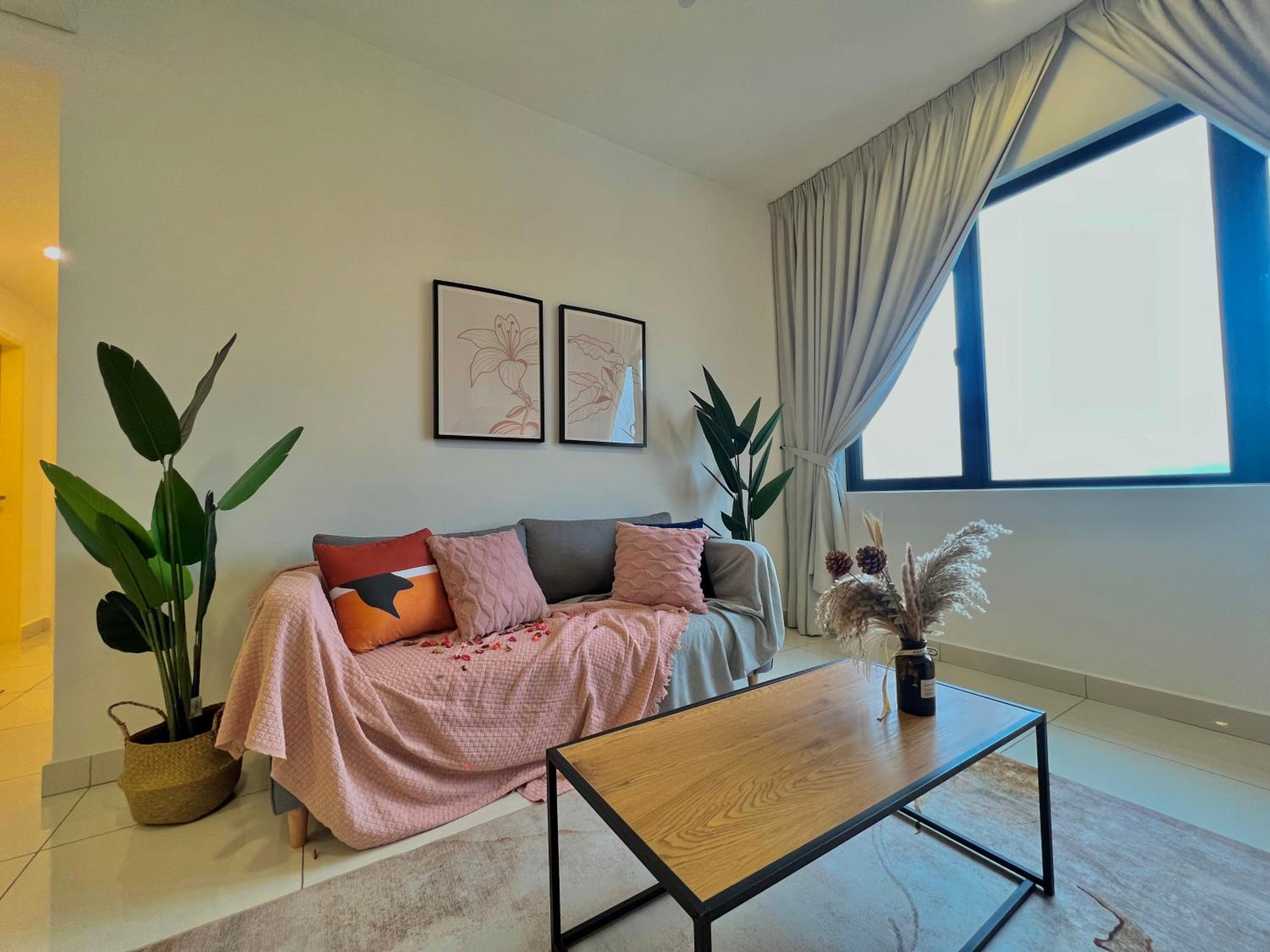KLCC Mrt Lrt Premium Homestay 11 Pax