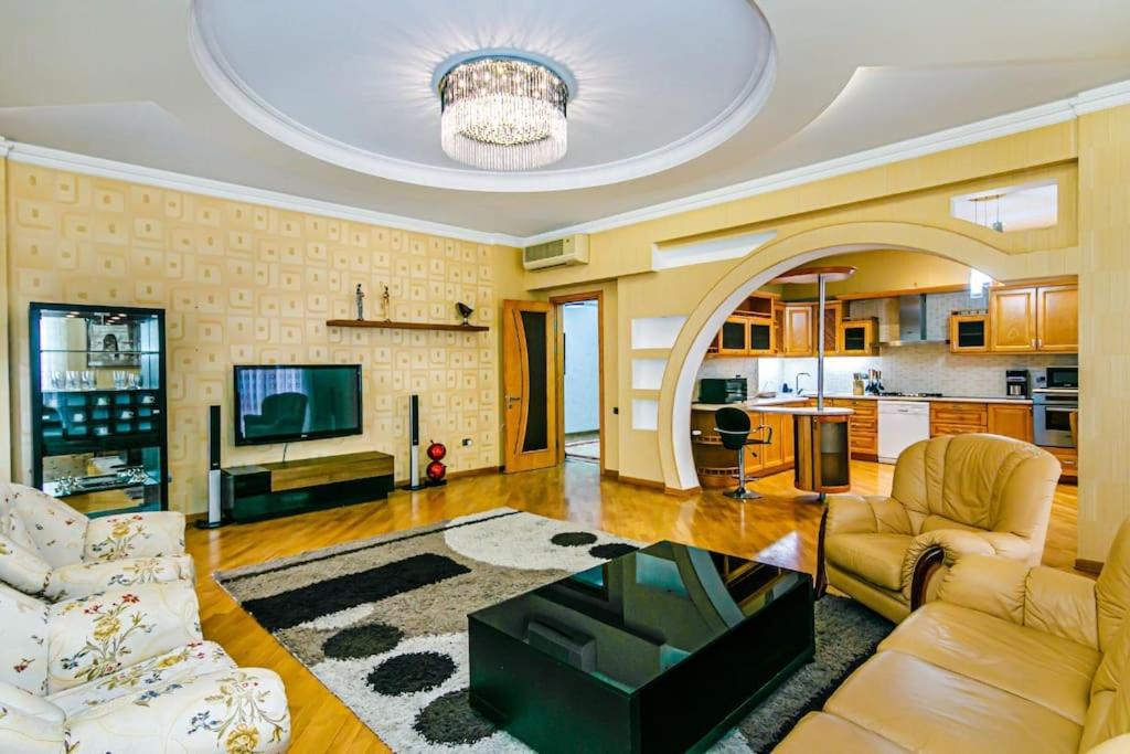 Baku Apartment FSCN