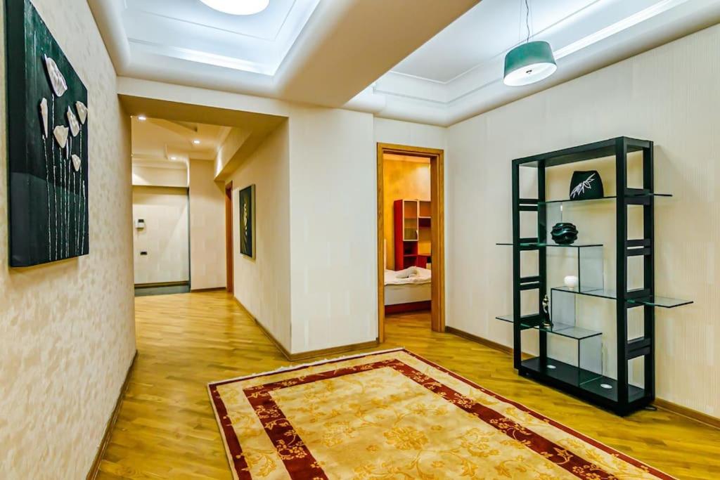 Baku Apartment FSCN