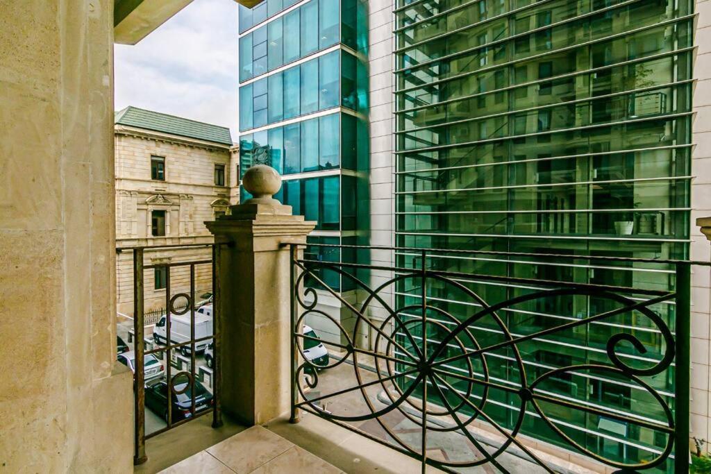Baku Apartment FSCN