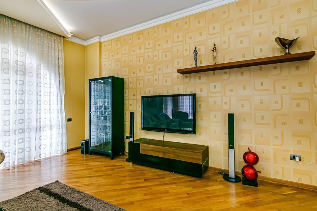 Baku Apartment FSCN