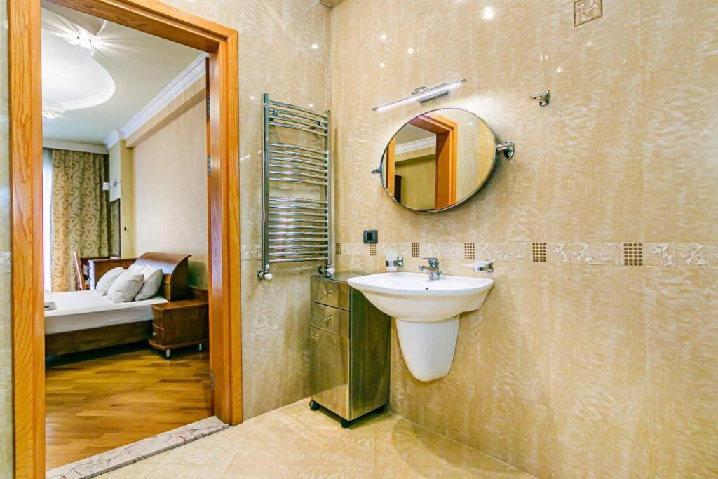 Baku Apartment FSCN