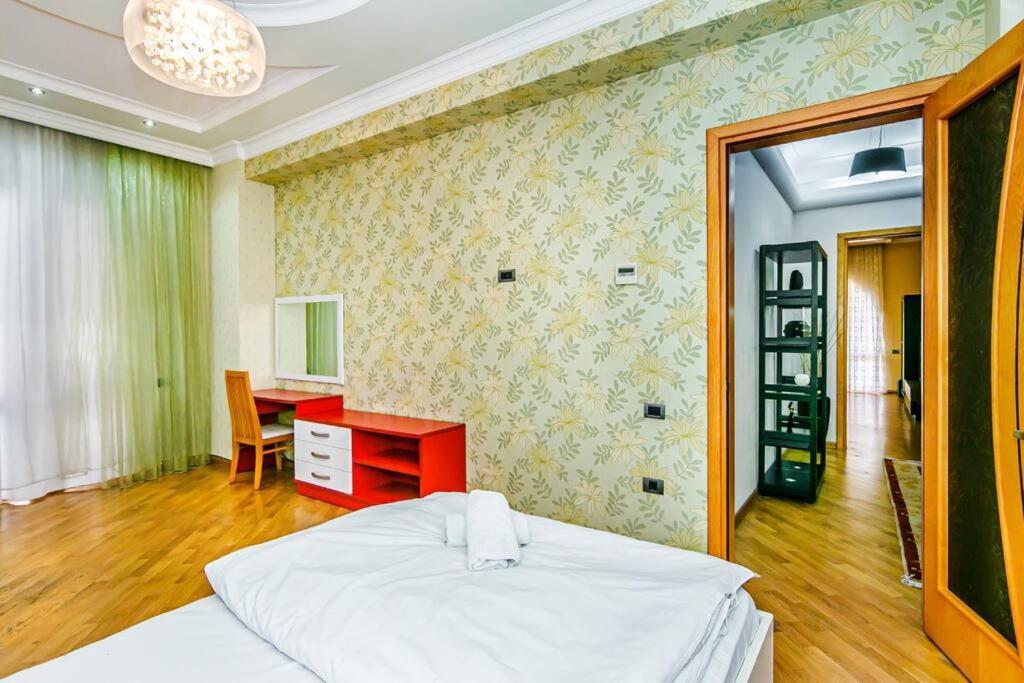Baku Apartment FSCN