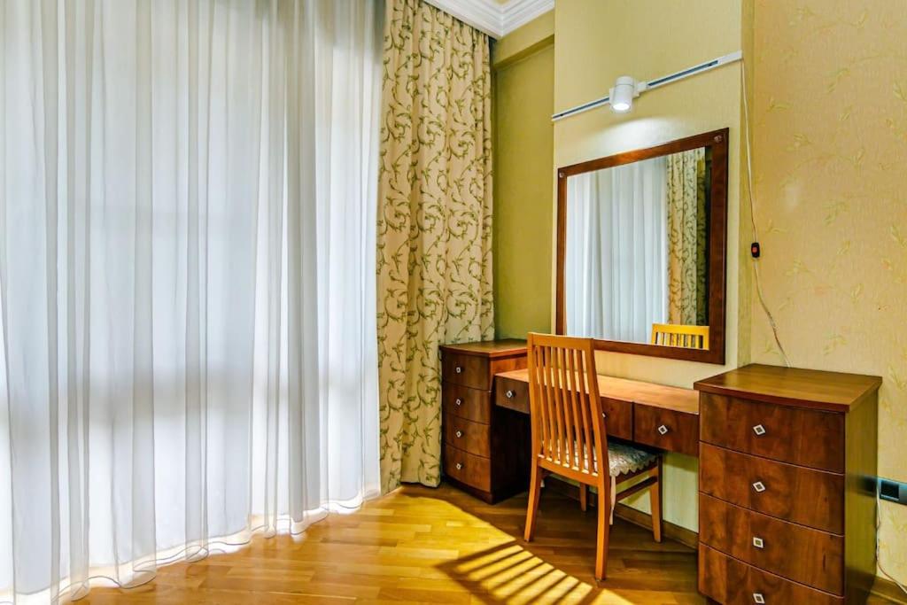 Baku Apartment FSCN