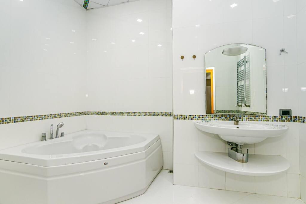 Baku Apartment FSCN