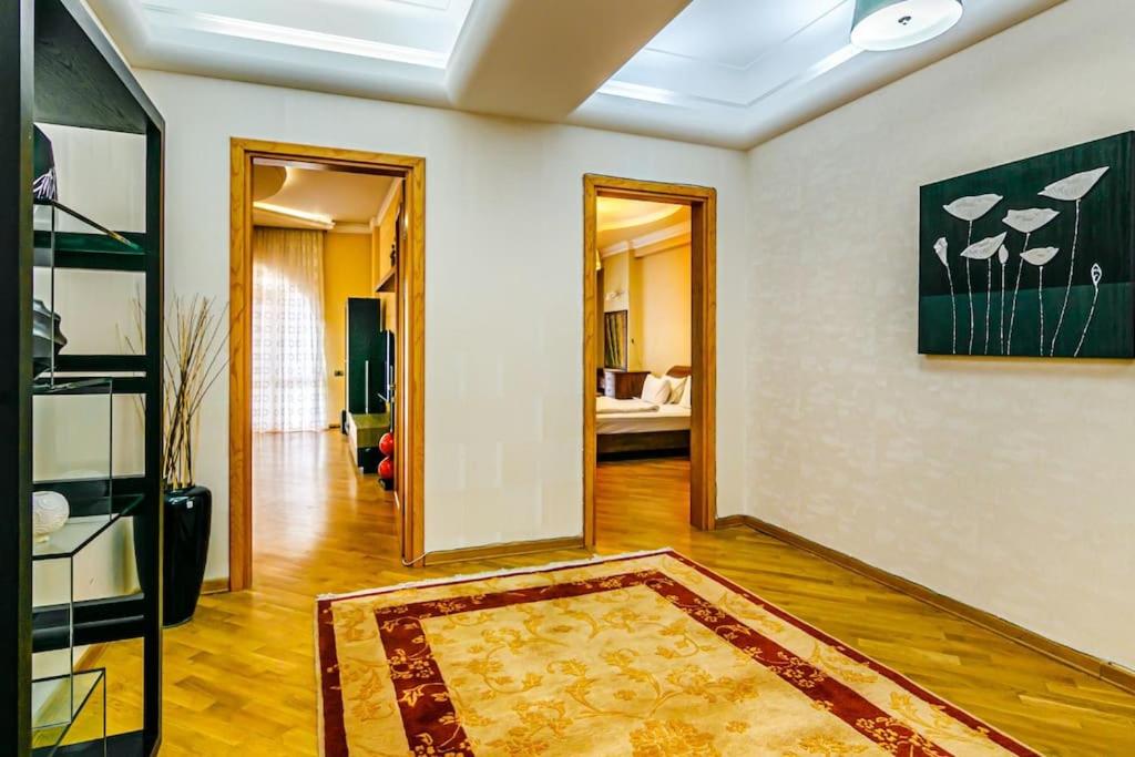 Baku Apartment FSCN