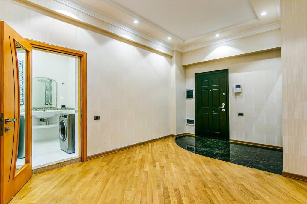 Baku Apartment FSCN