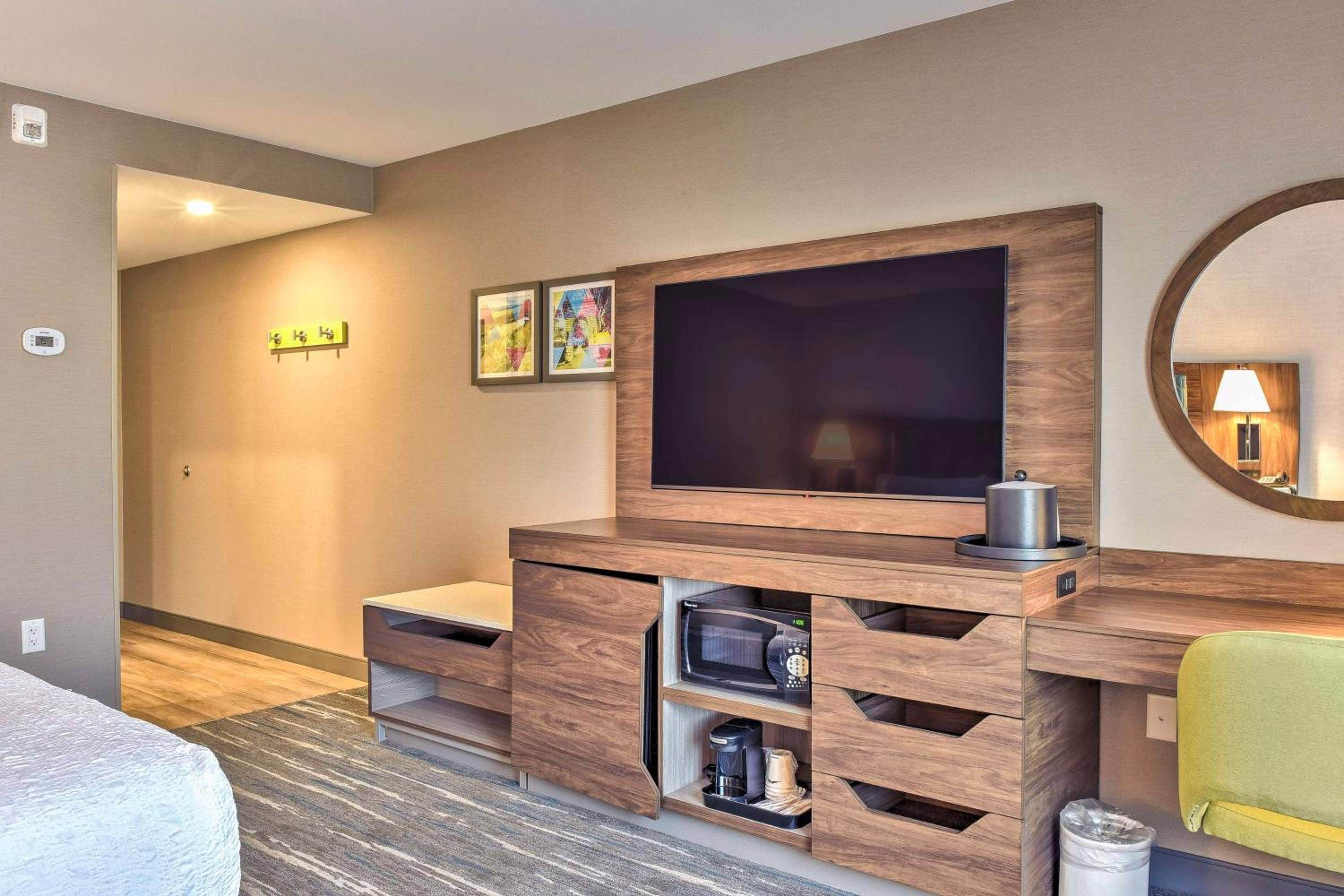 Hampton Inn & Suites Keene