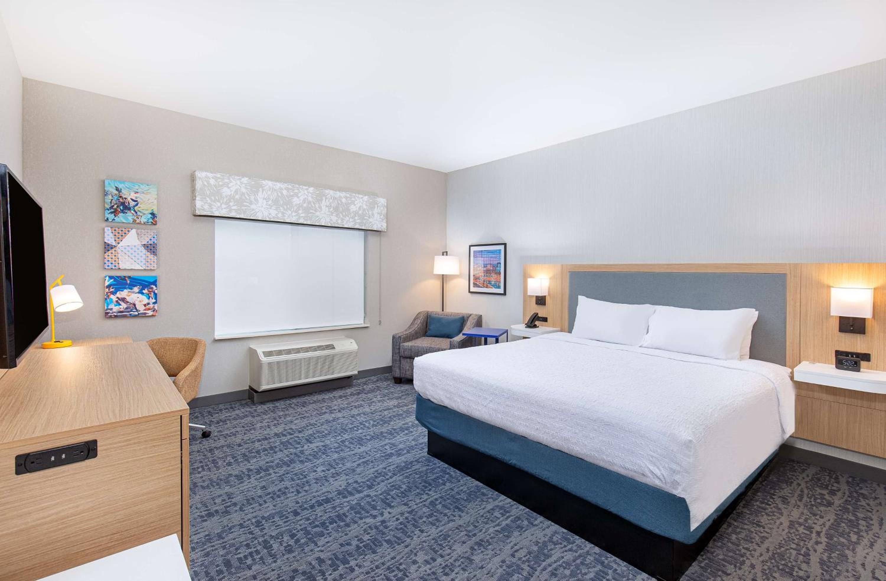 Hampton Inn Albertville, Al - Property Image 1