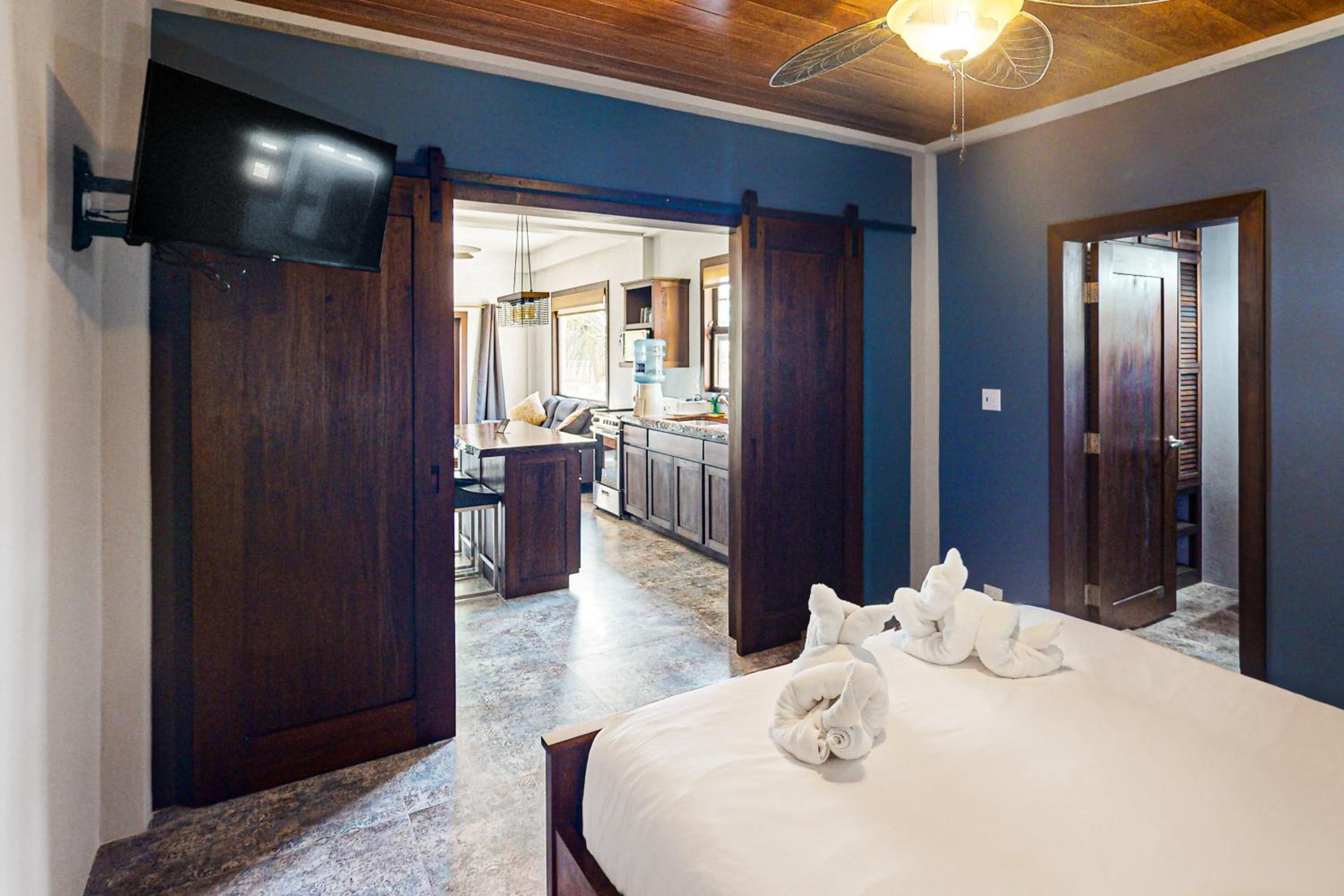 Beachfront Villa Island Pearl Gold Standard Certified