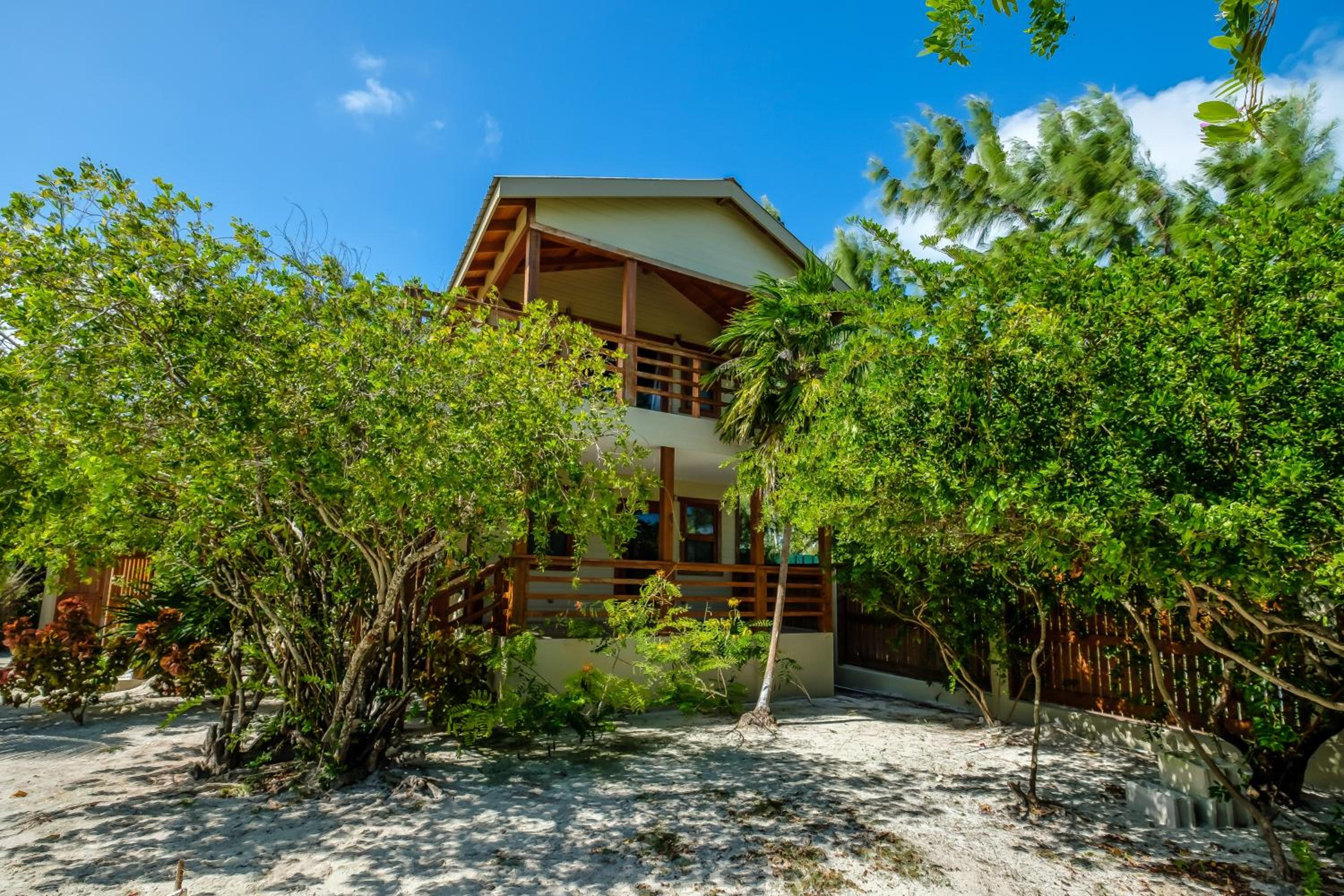 Beachfront Villa Island Pearl Gold Standard Certified