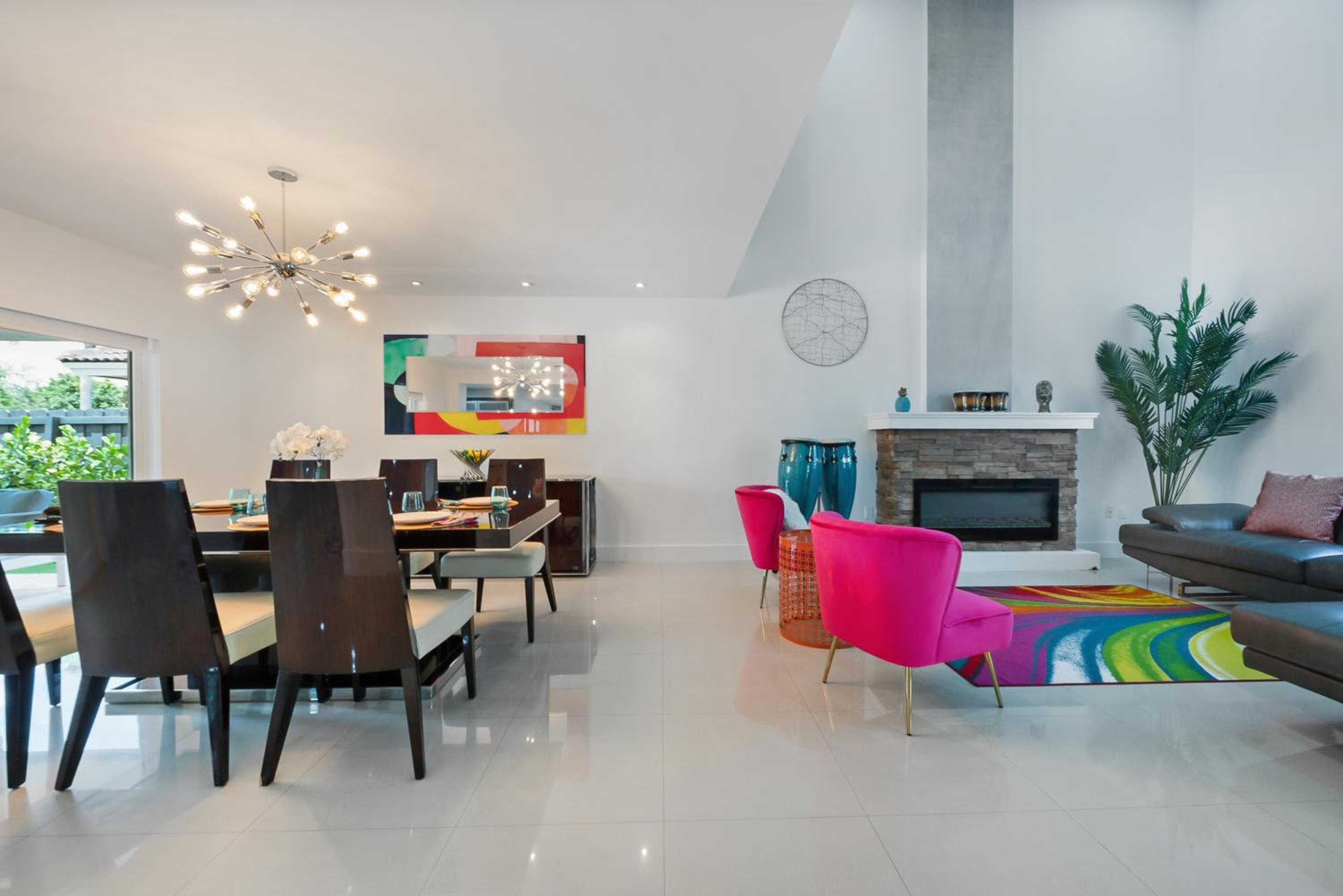 Experience Miami's Bongo's House Private Pool and Game Room Luxury Rental L54