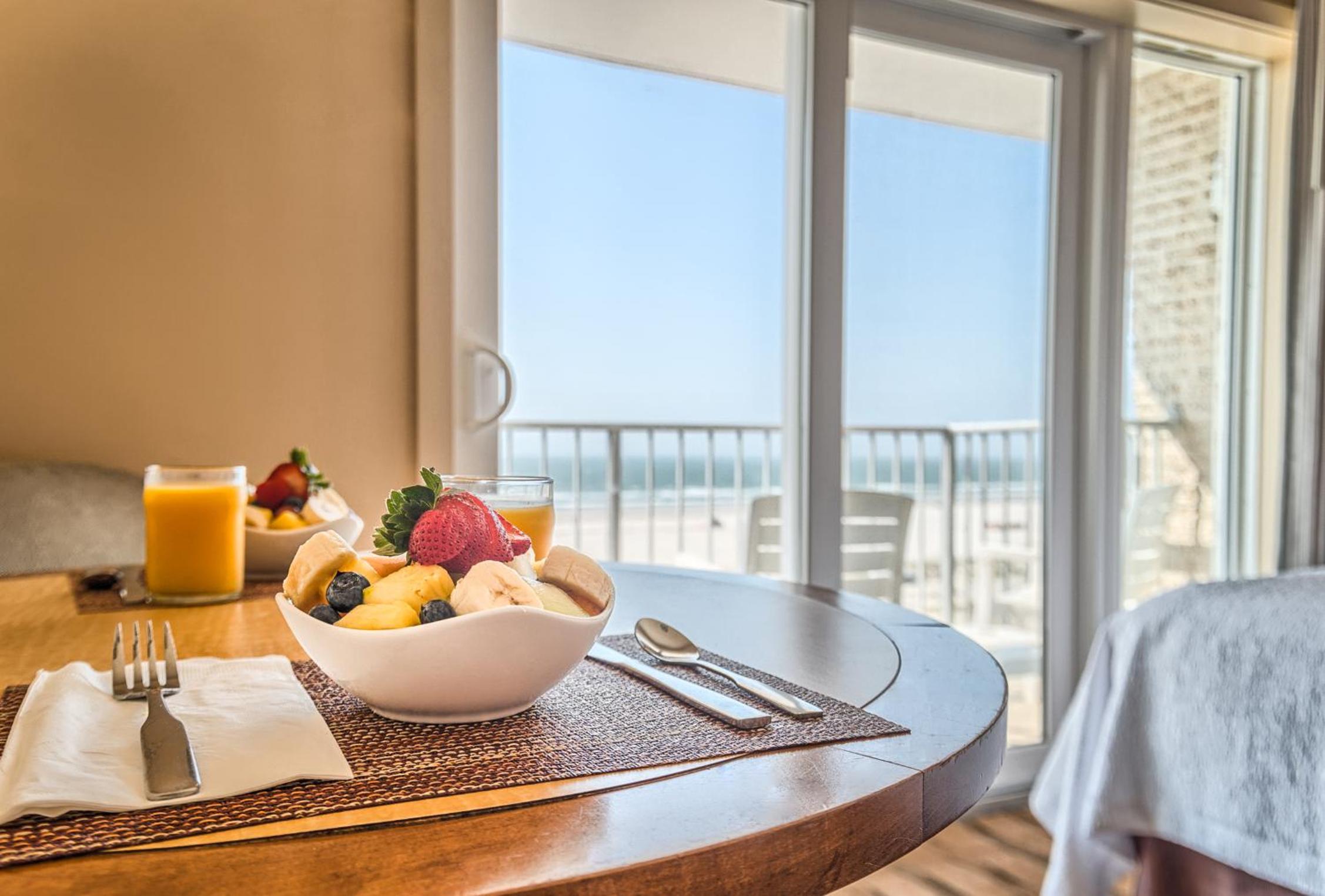 Reges Oceanfront Resort