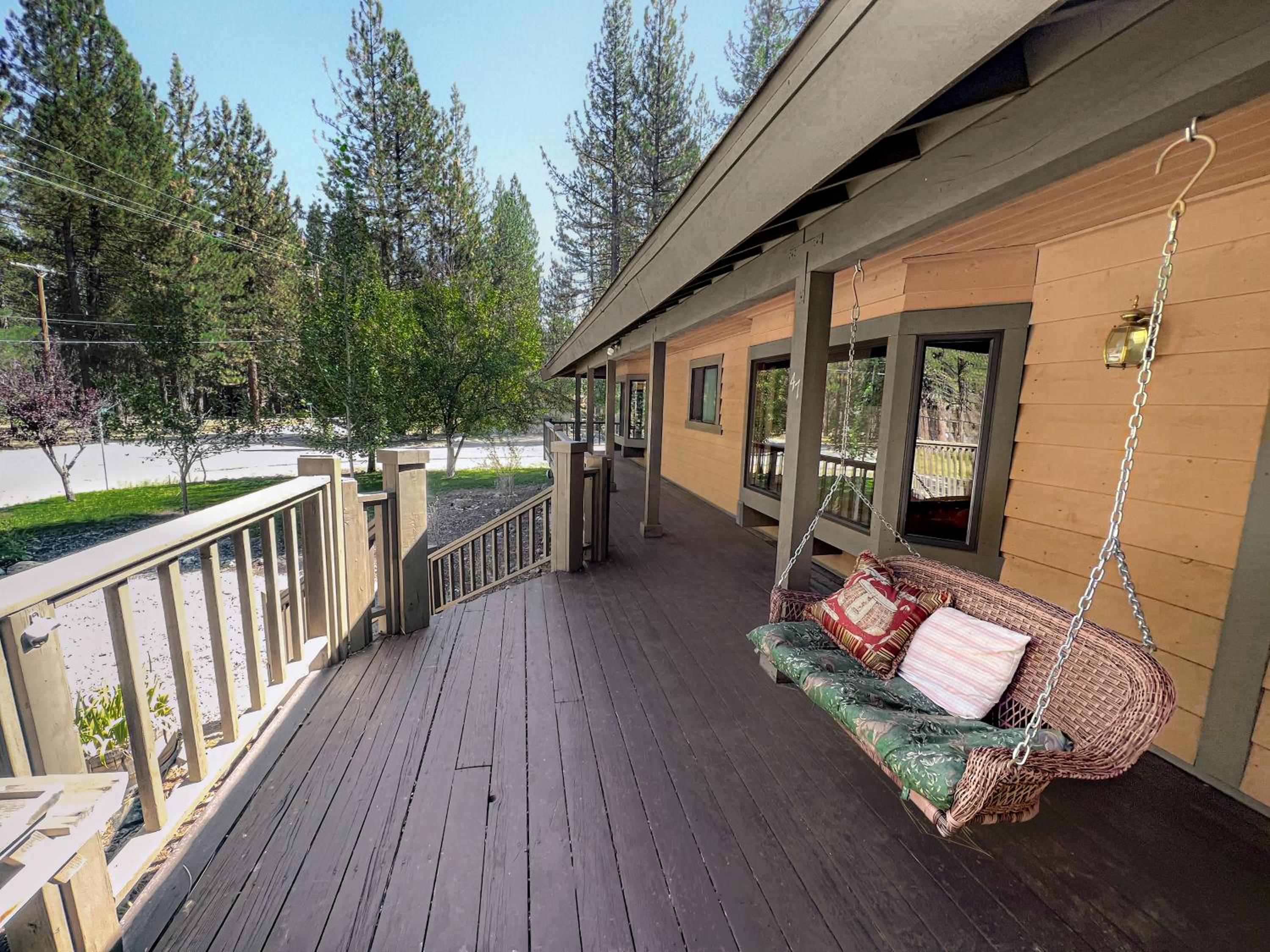 Family Haven in Graeagle CA w/King Bed Suite view 4