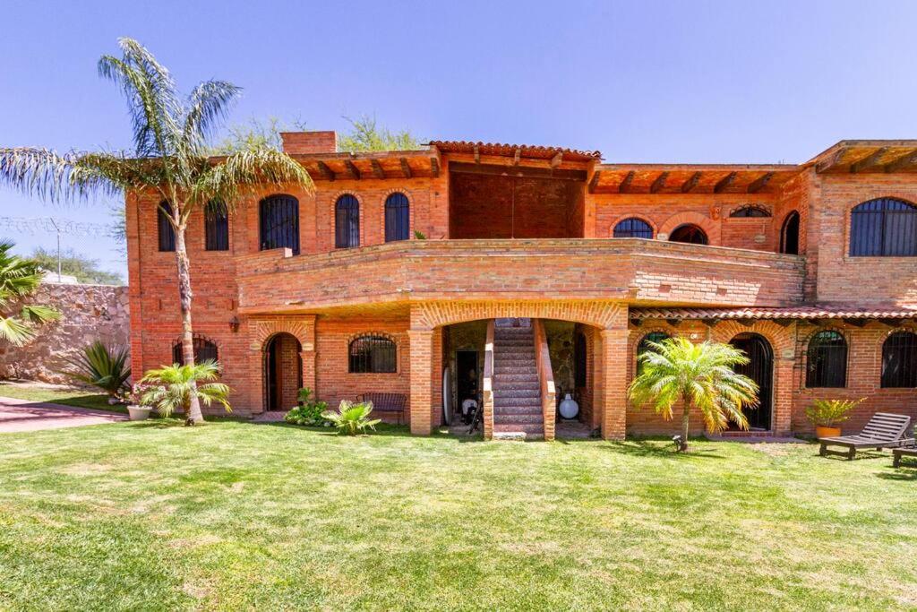 Hotel Casa De Piedra - Image 1