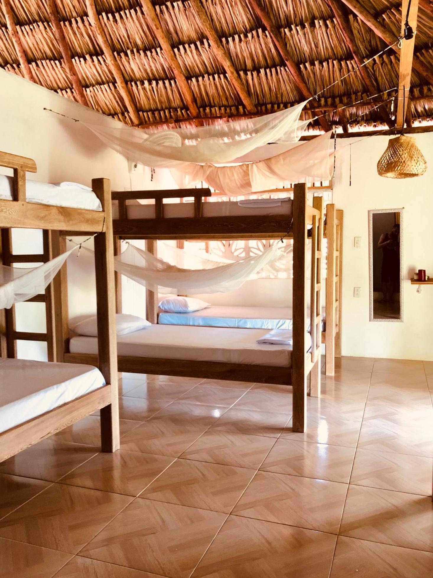 Maria Moñitos Hostel