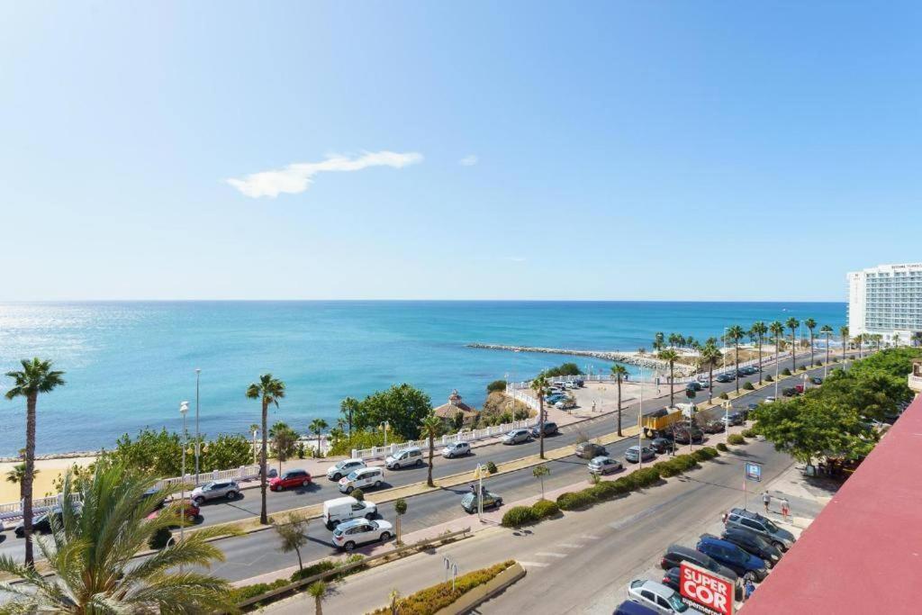 Olivia Torrequebrada beach relax