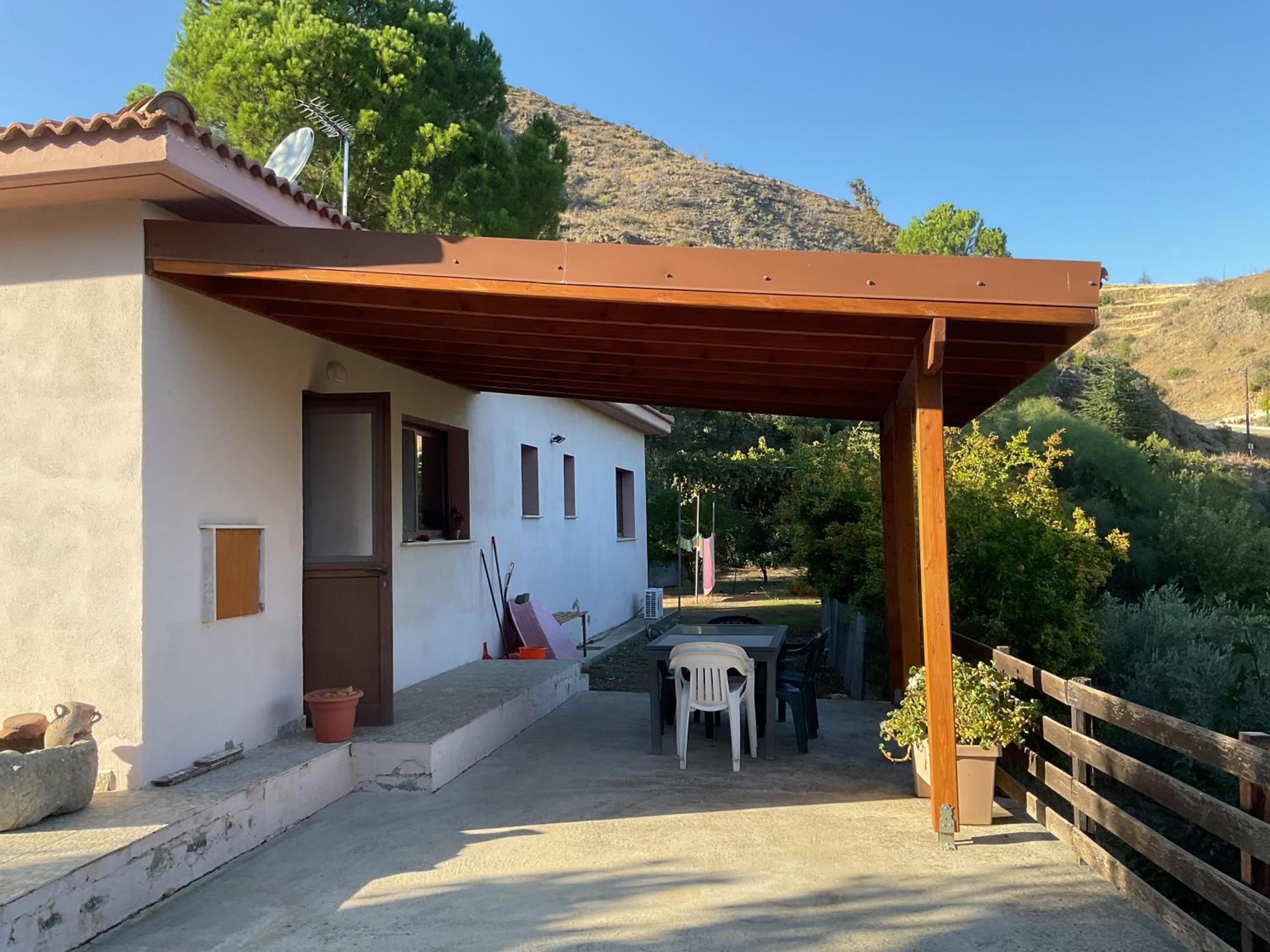 Evie's House Arakapas